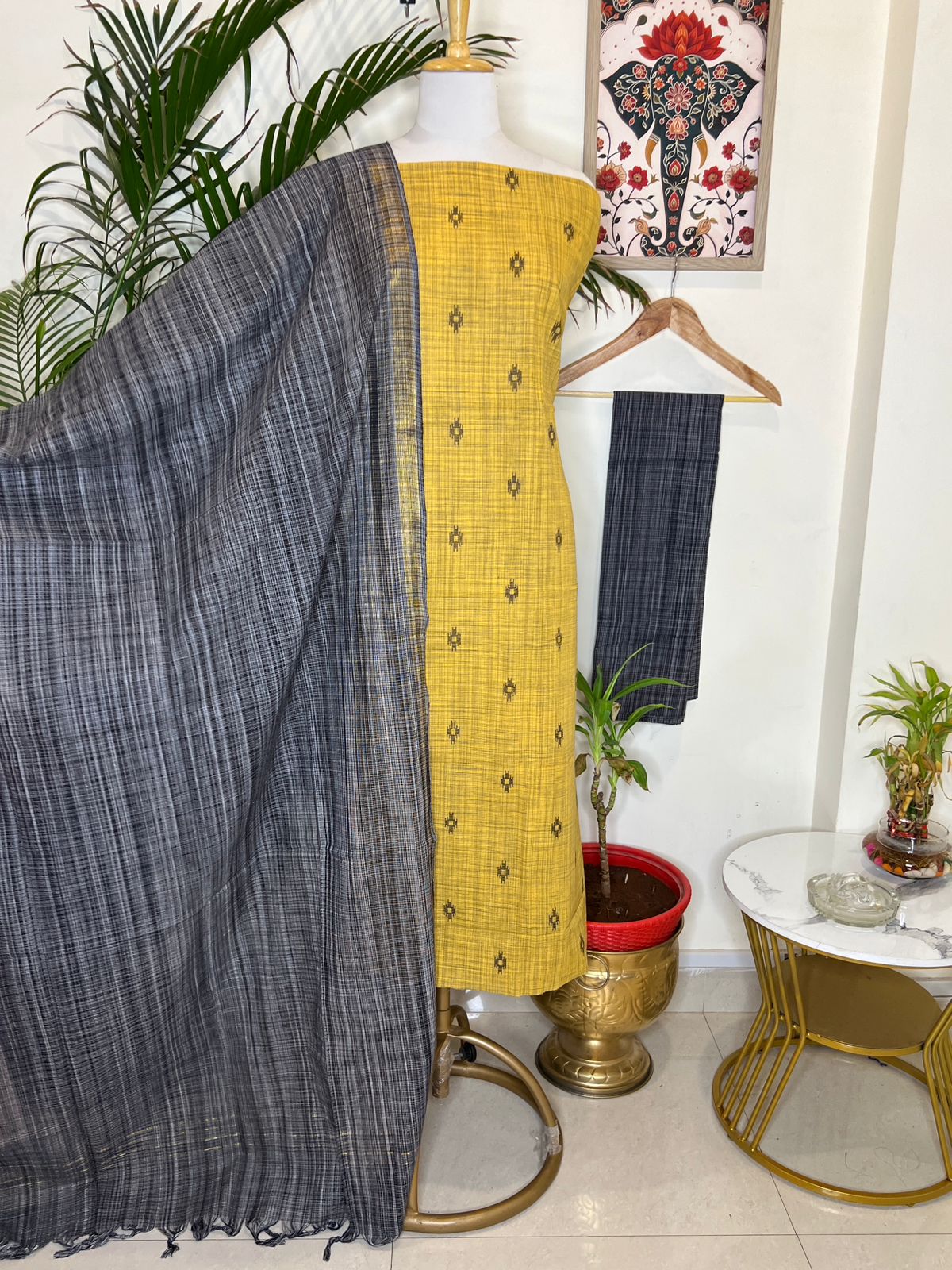 SOFT HANDLOOM THREE PIECE SET