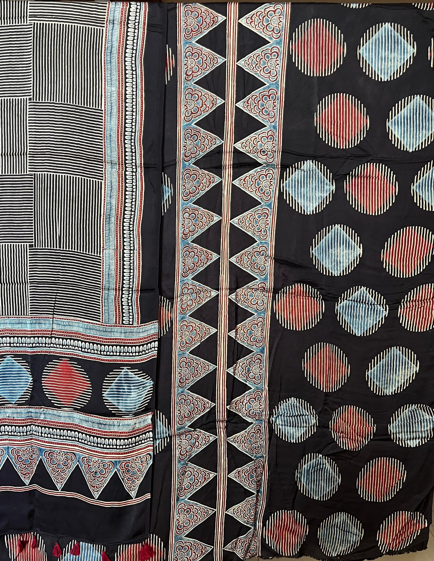 AJRAKH MODAL SILK SUIT (PH4274)