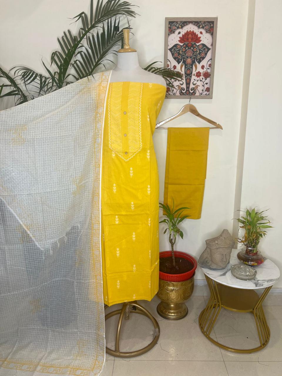 HANDLOOM THREE PIECE SET