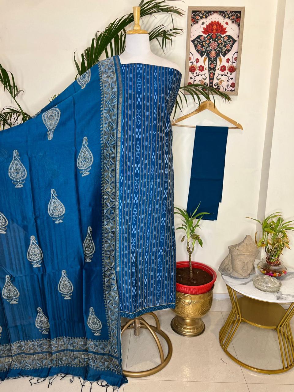 NUAPATNA HANDLOOM IKAT SUIT