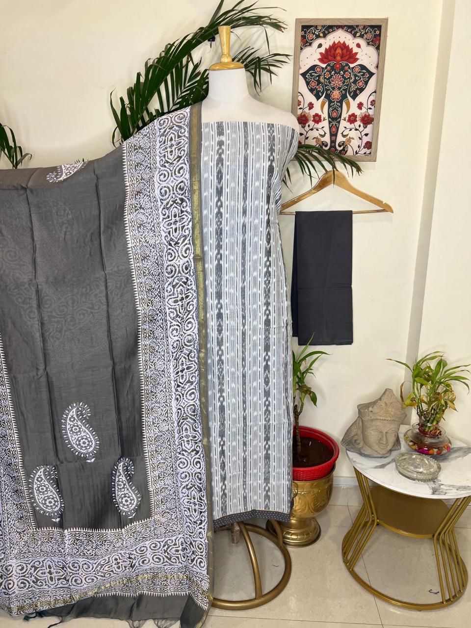 NUAPATNA HANDLOOM IKAT SUIT