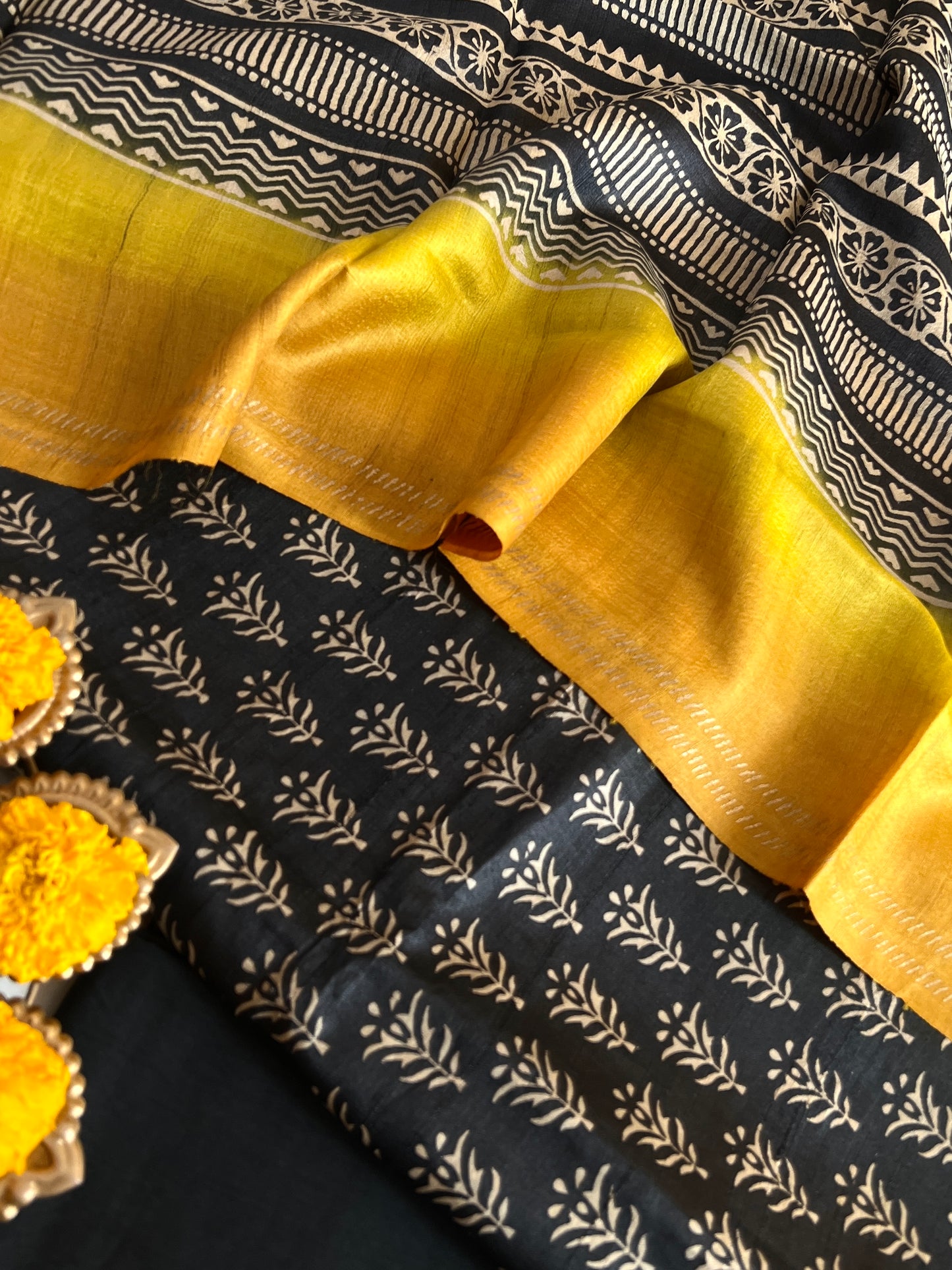 TUSSAR SILK SUIT