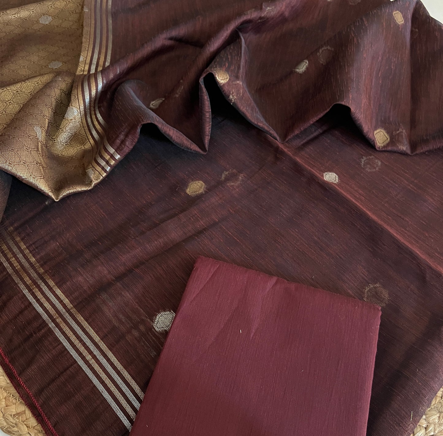 SEMI TUSSAR SUIT
