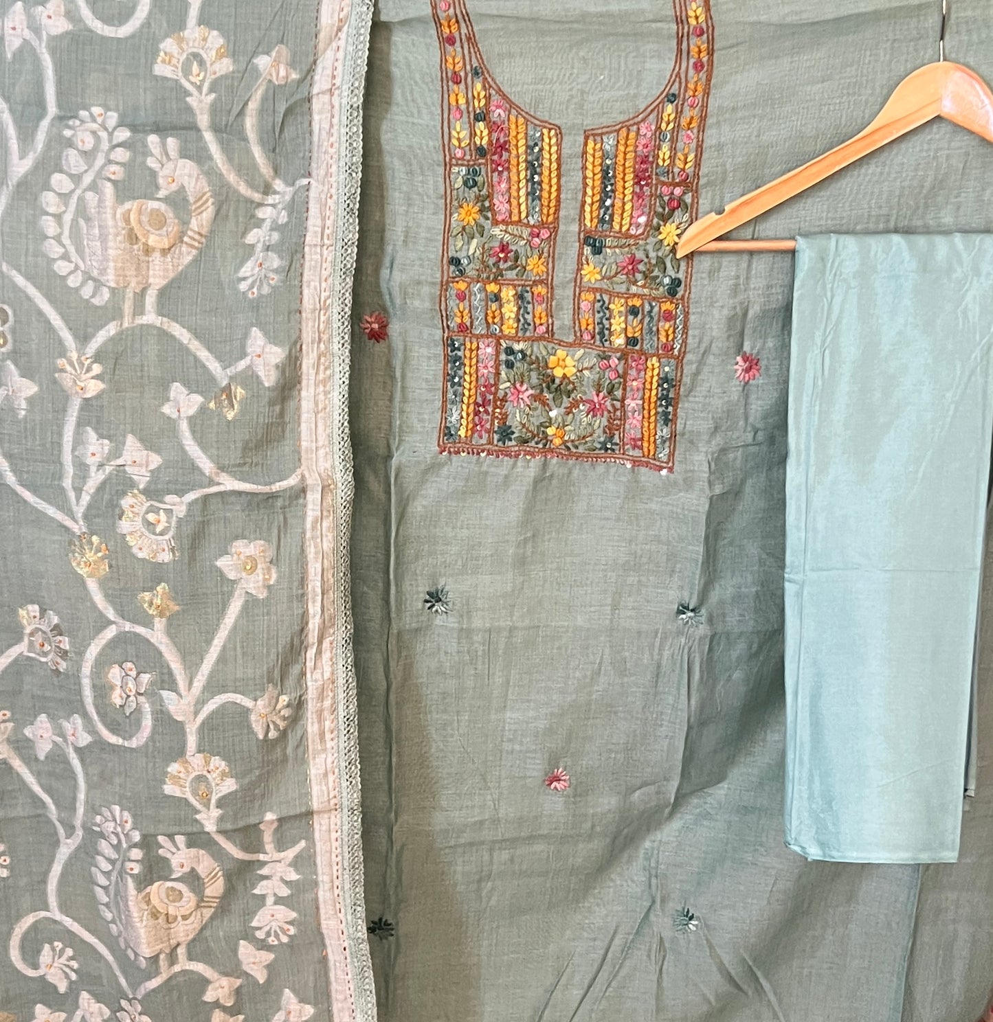 MUNGA SILK SUIT (PH7432)