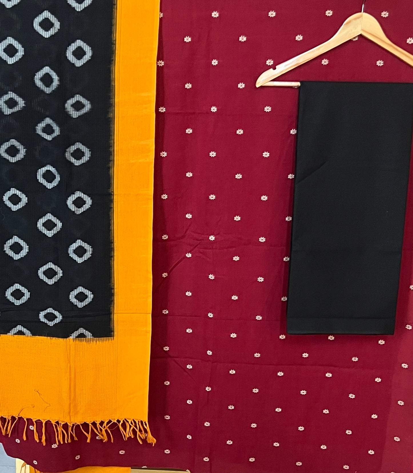 HANDLOOM SUIT (PH7828)
