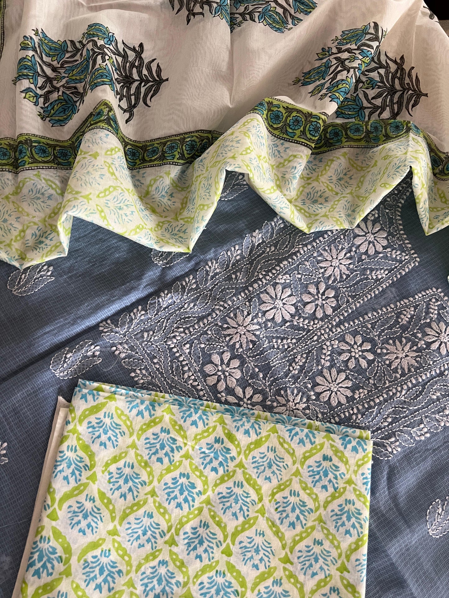 CHIKANKARI SUIT (PH8019)