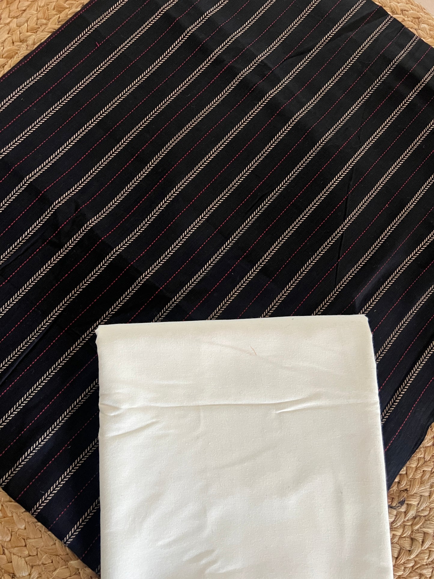 HANDLOOM COMBO (PH8157)
