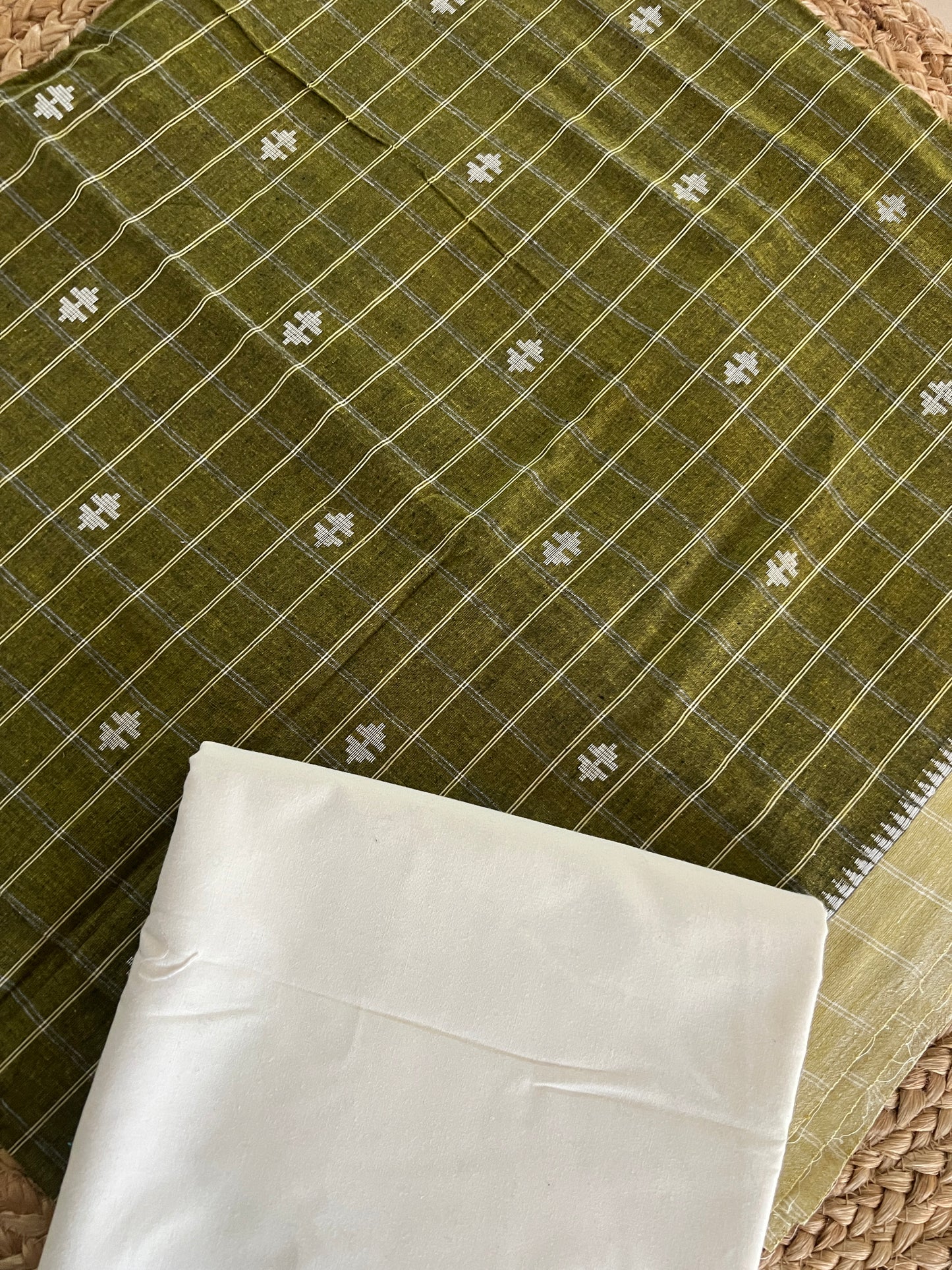 HANDLOOM COMBO (PH8173)