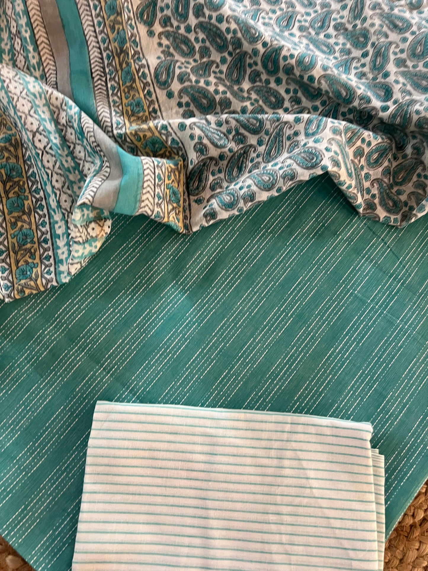 HANDLOOM SUIT (PH8250)