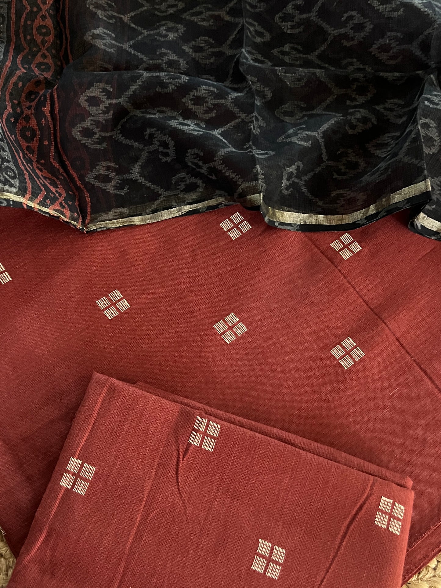 HANDLOOM SUIT (PH8304)