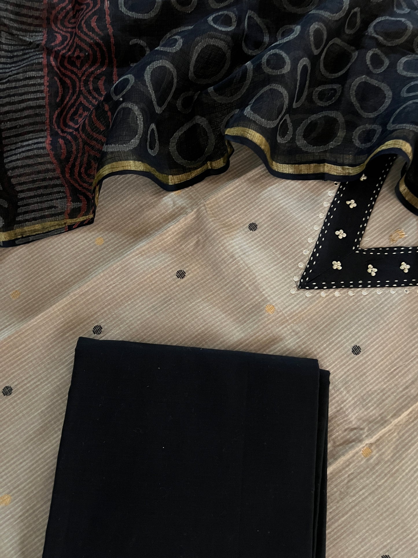 HANDLOOM SUIT (PH8358)