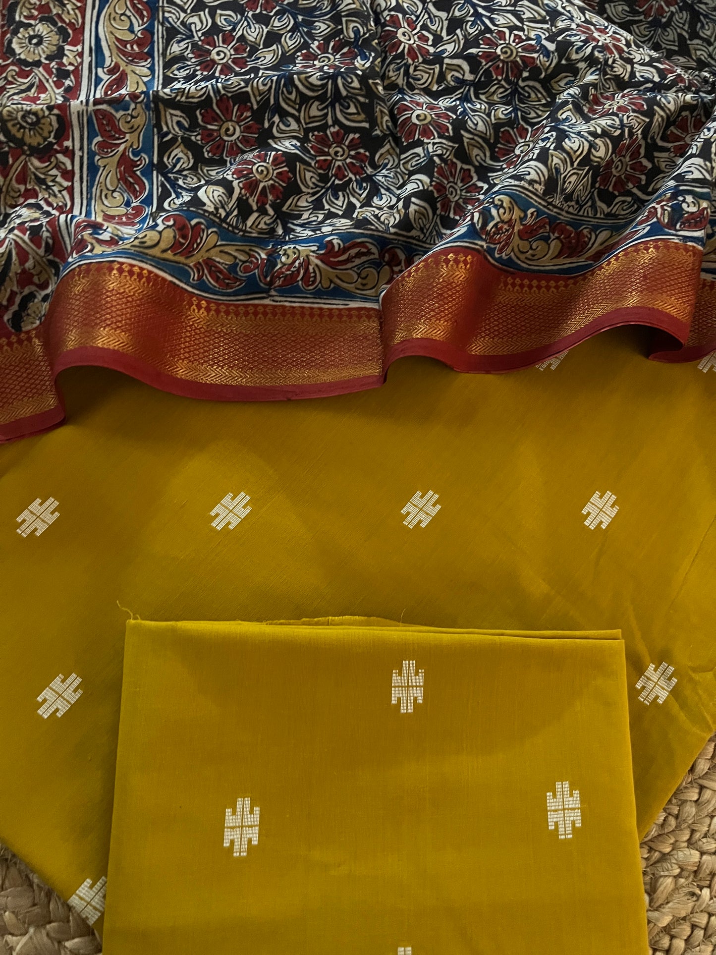 HANDLOOM SUITS (PH8538)