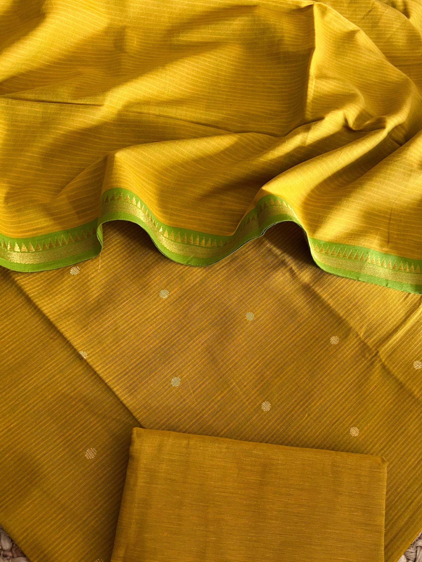 HANDLOOM SUITS (PH8589)