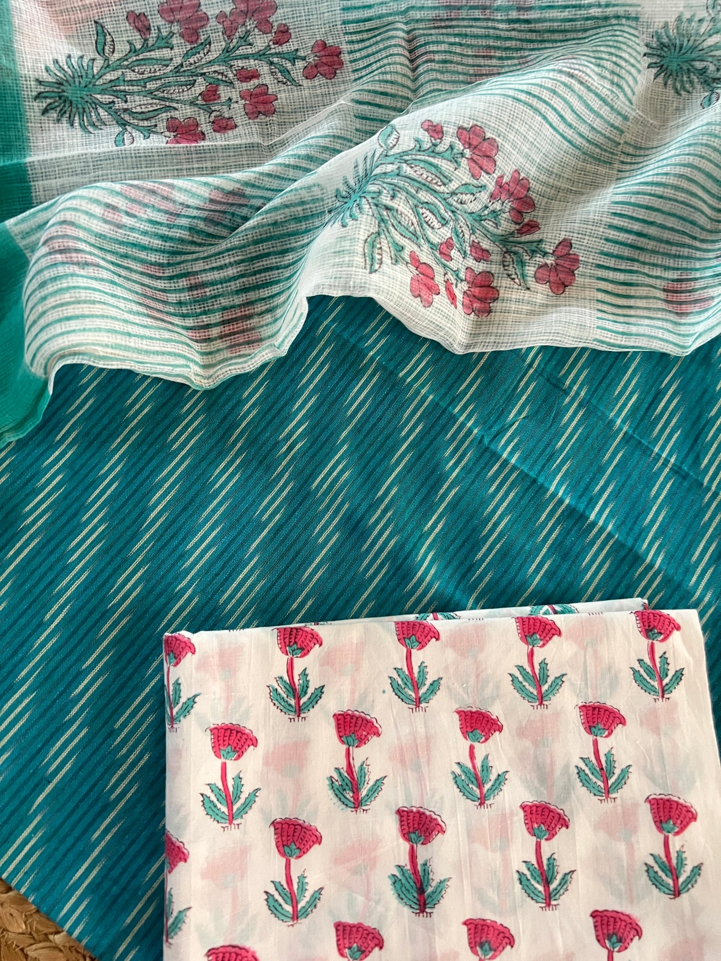 IKAT HANDLOOM SUIT (PH8624)