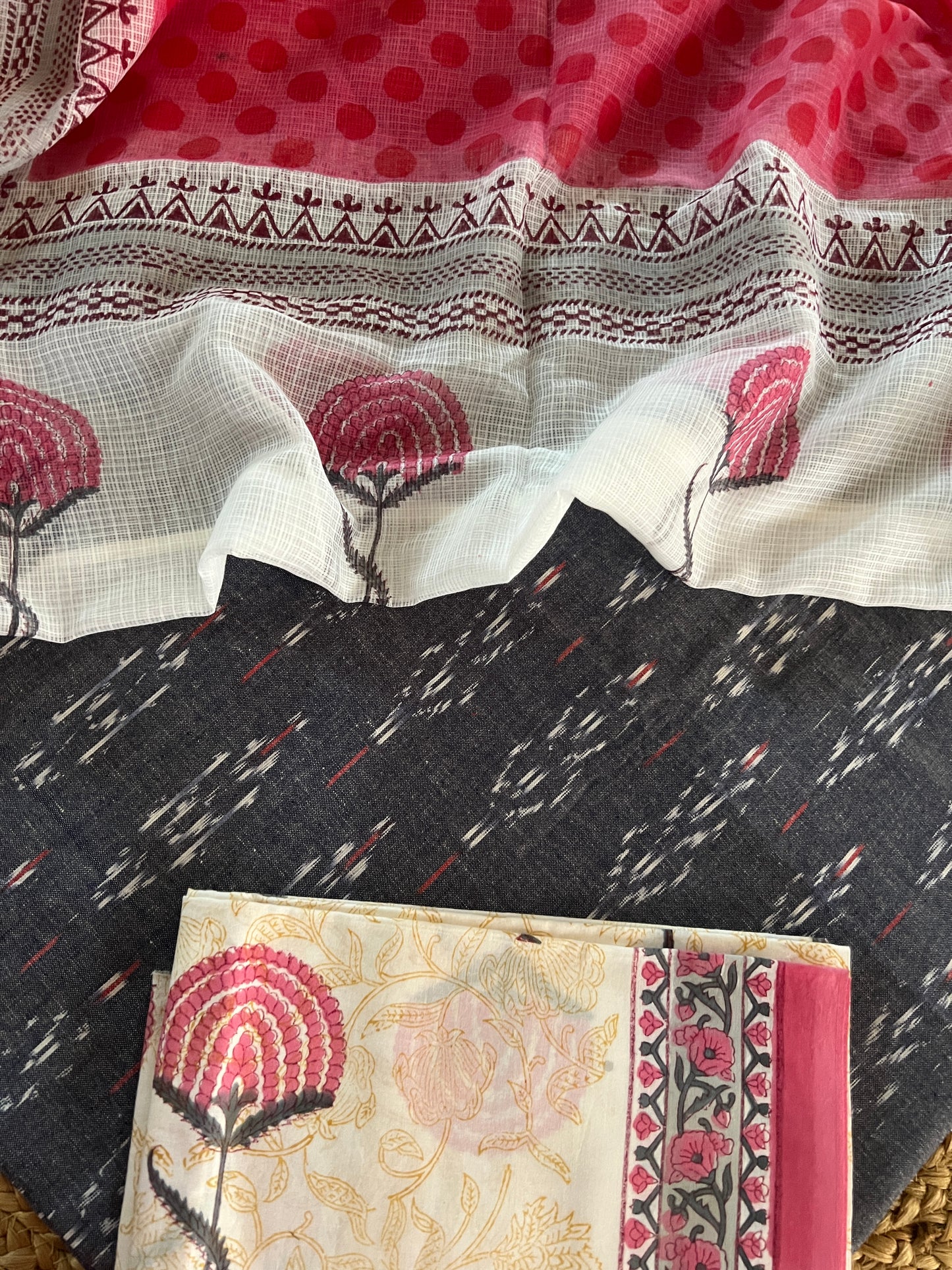 IKAT HANDLOOM SUIT (PH8626)