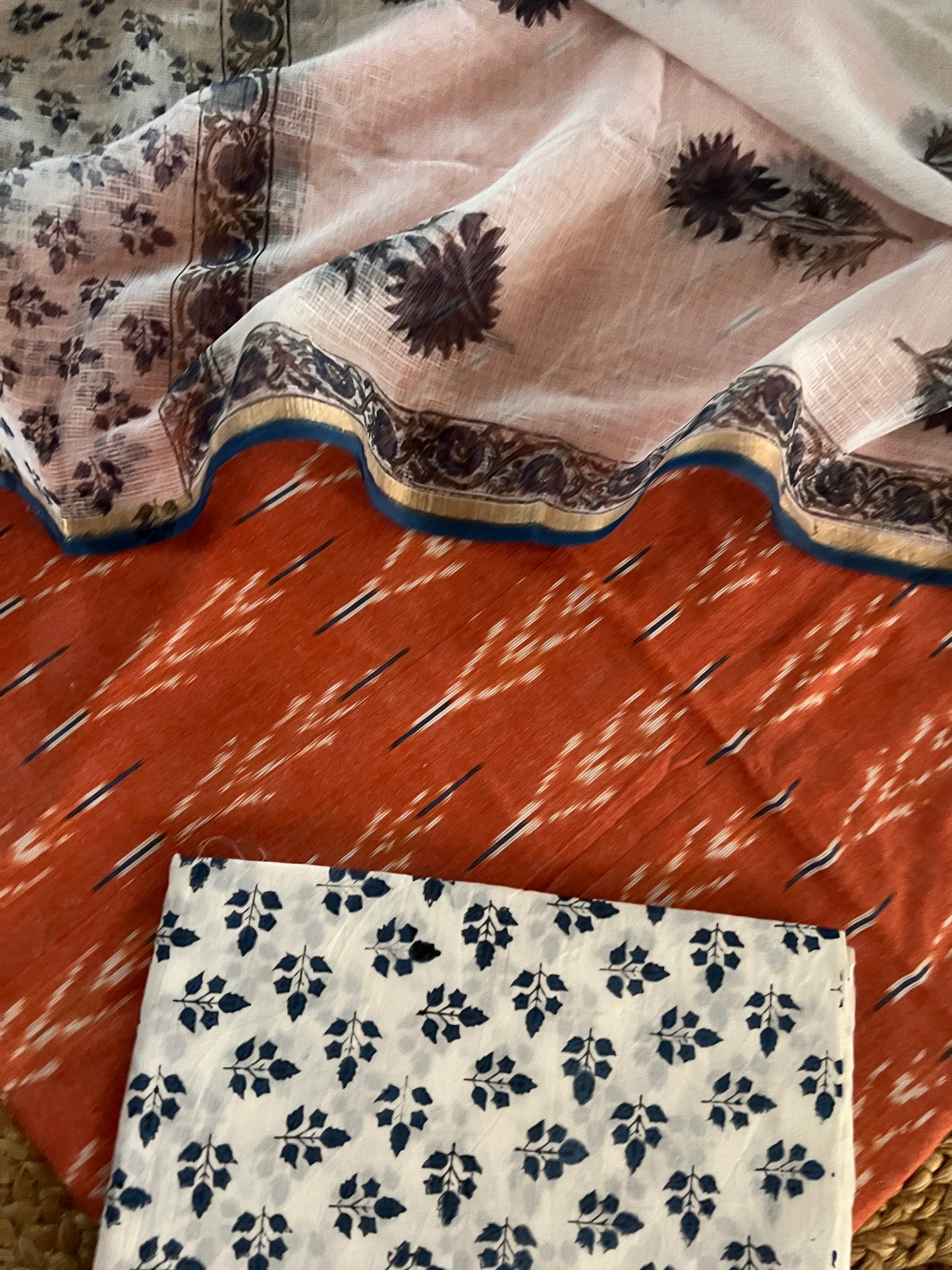 IKAT HANDLOOM SUIT (PH8629)