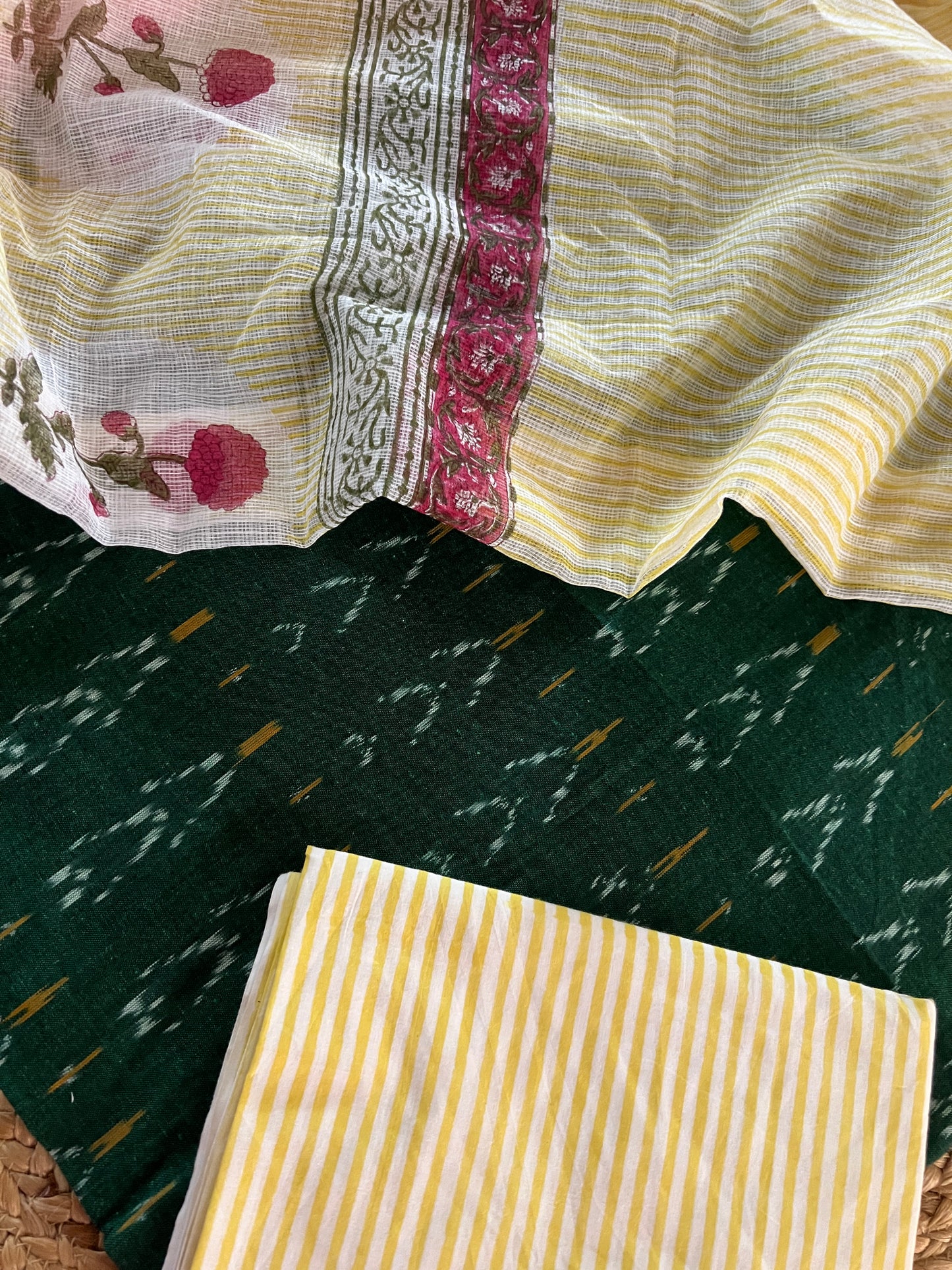 IKAT HANDLOOM SUIT (PH8631)