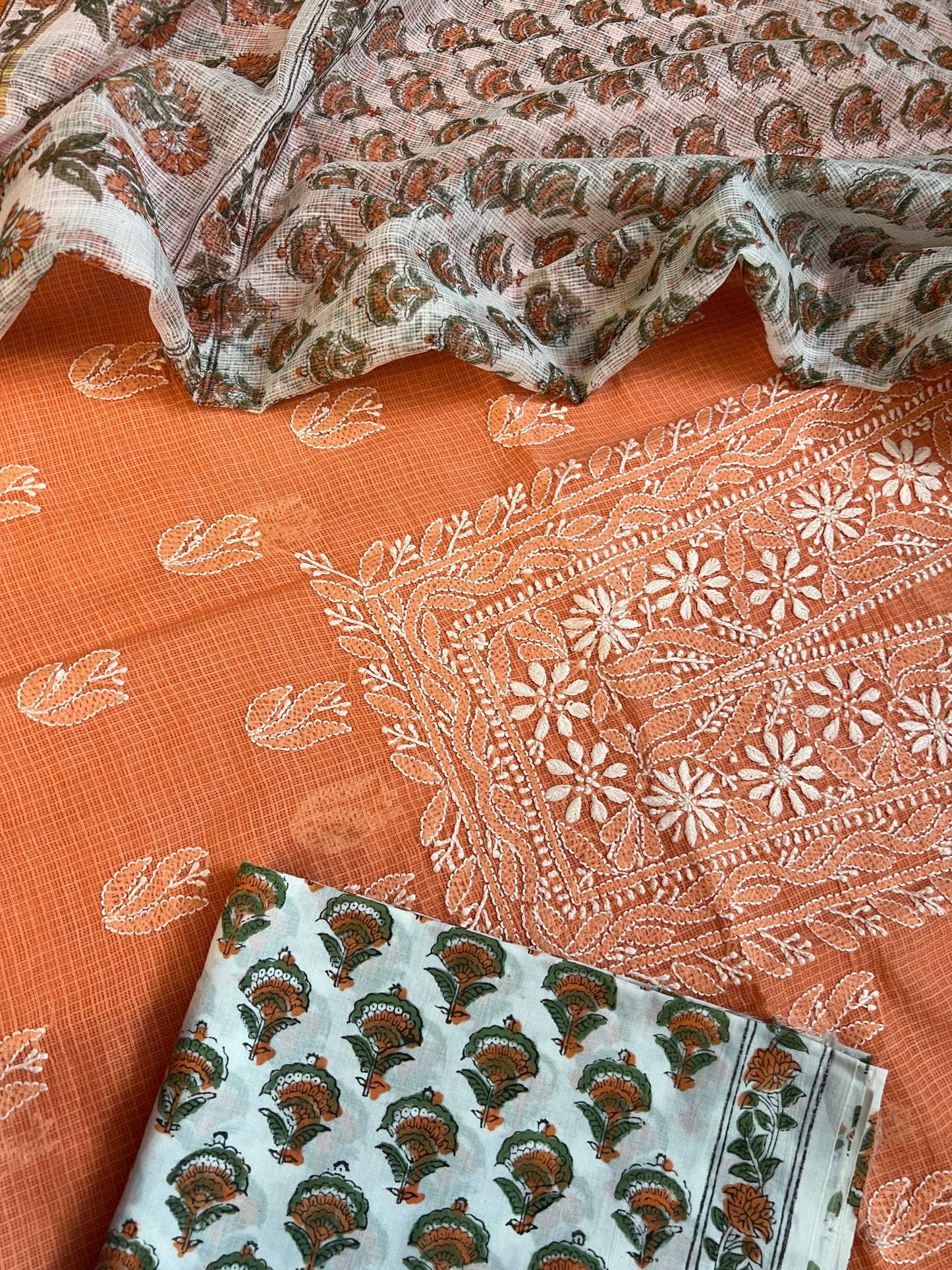 CHIKANKARI SUIT (PH8674)