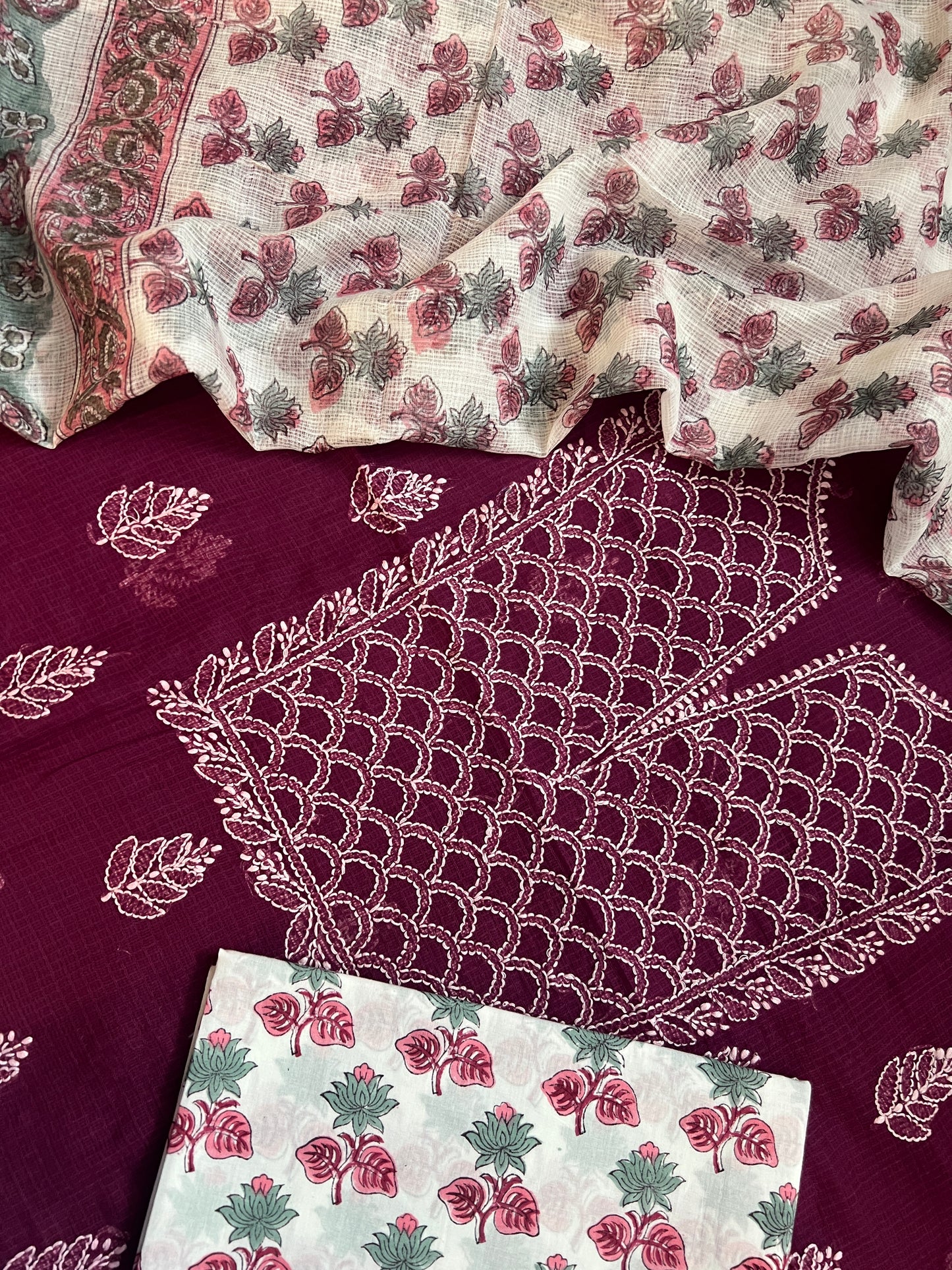 CHIKANKARI SUIT (PH8693)