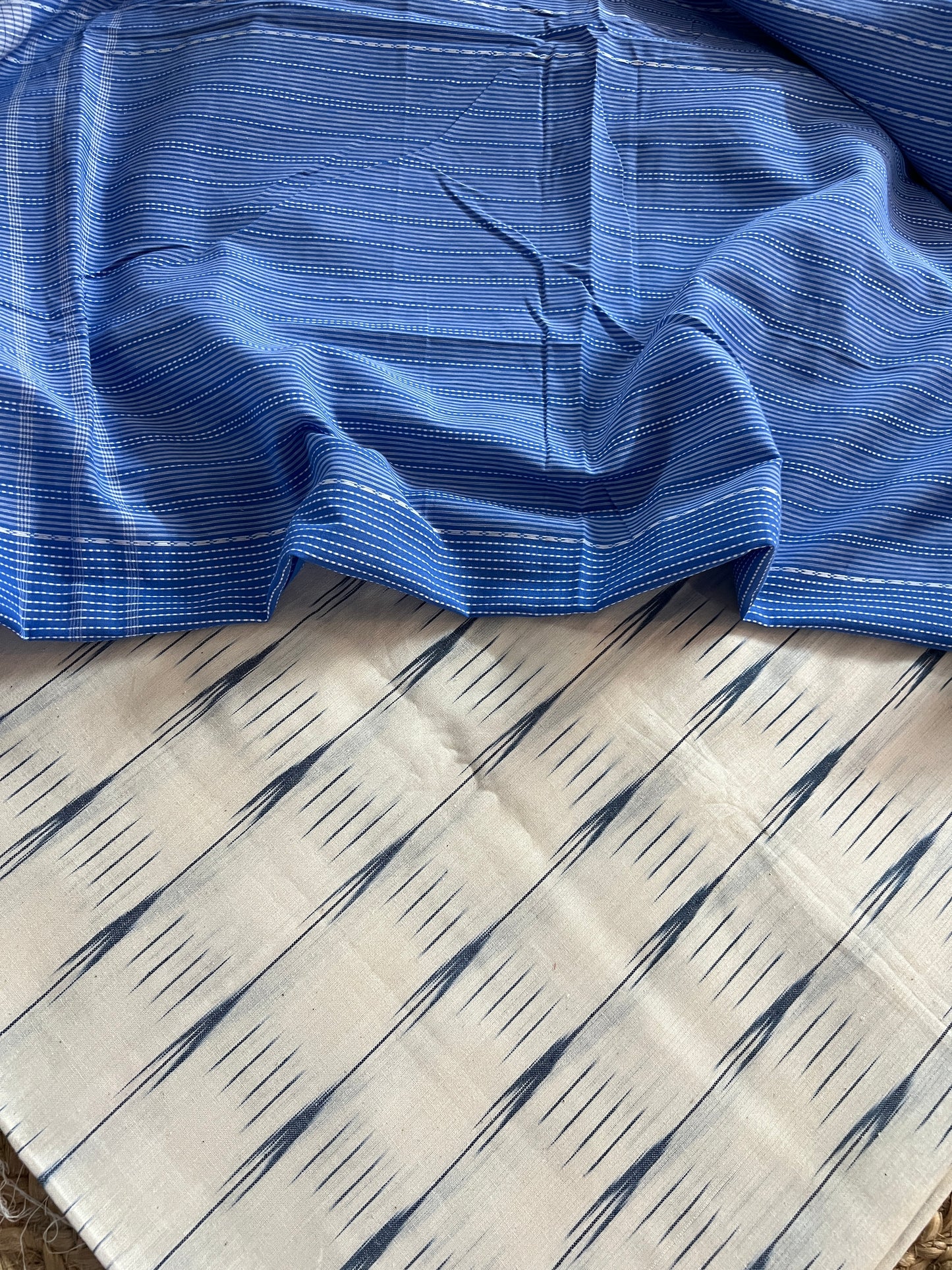 IKKAT SUITS (PH8746)