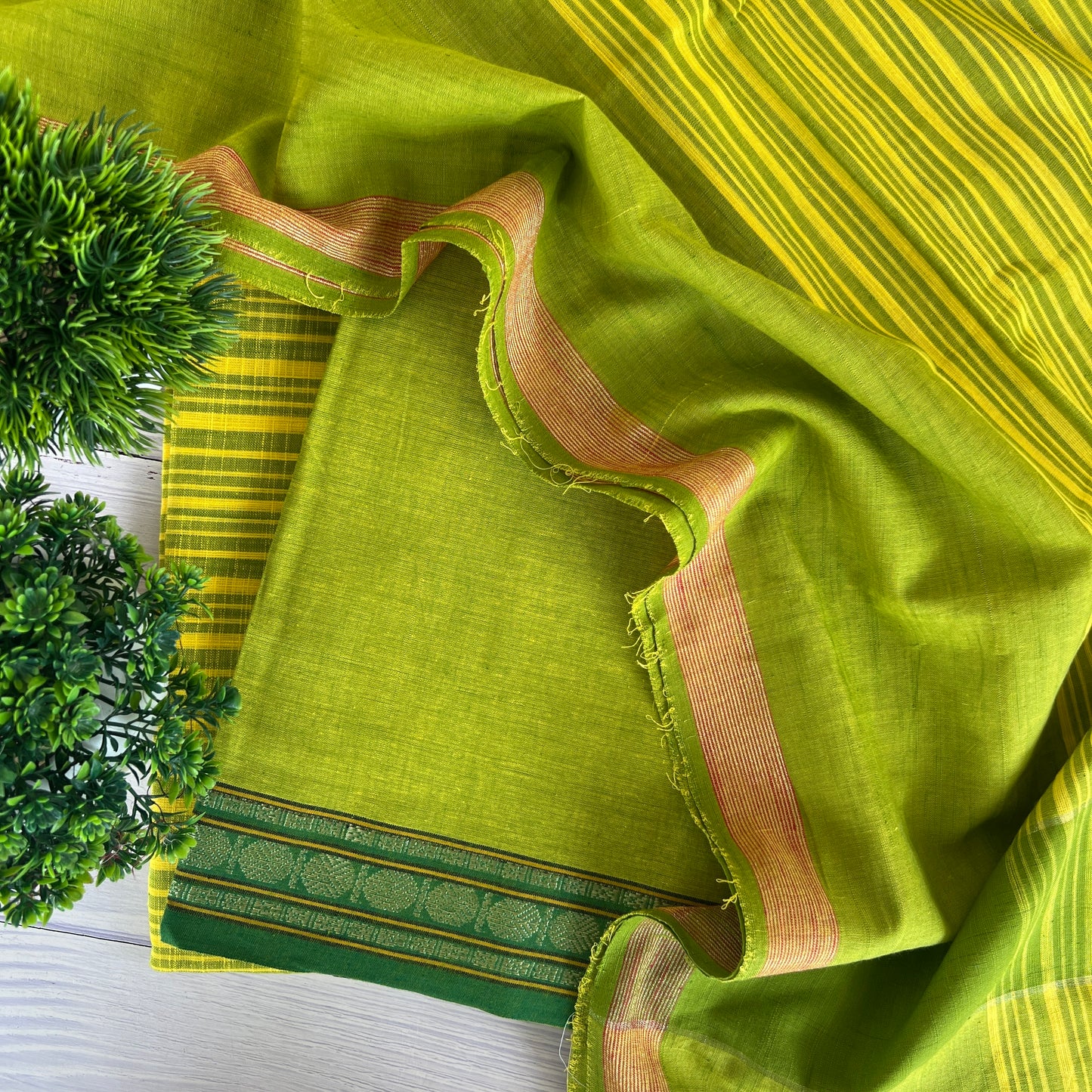 HANDLOOM