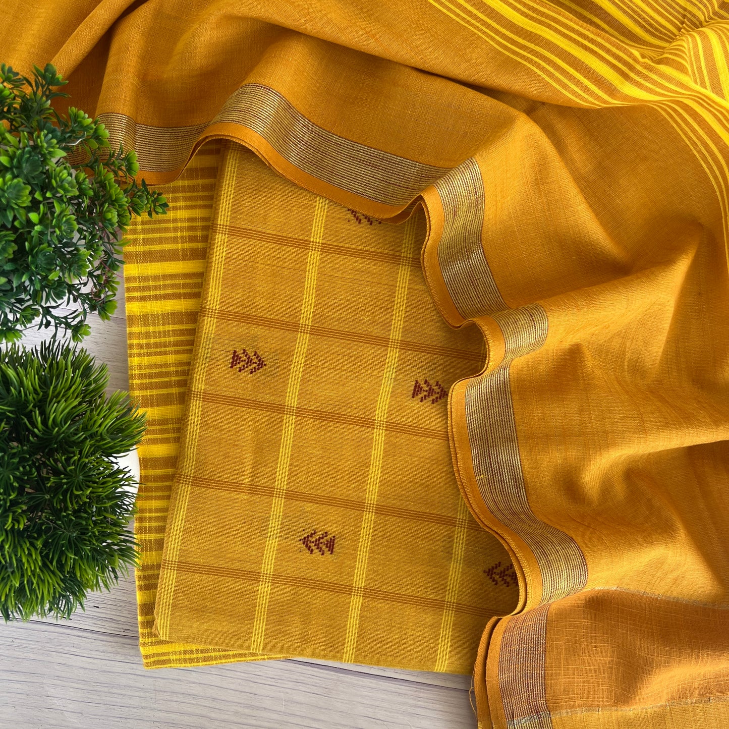 HANDLOOM