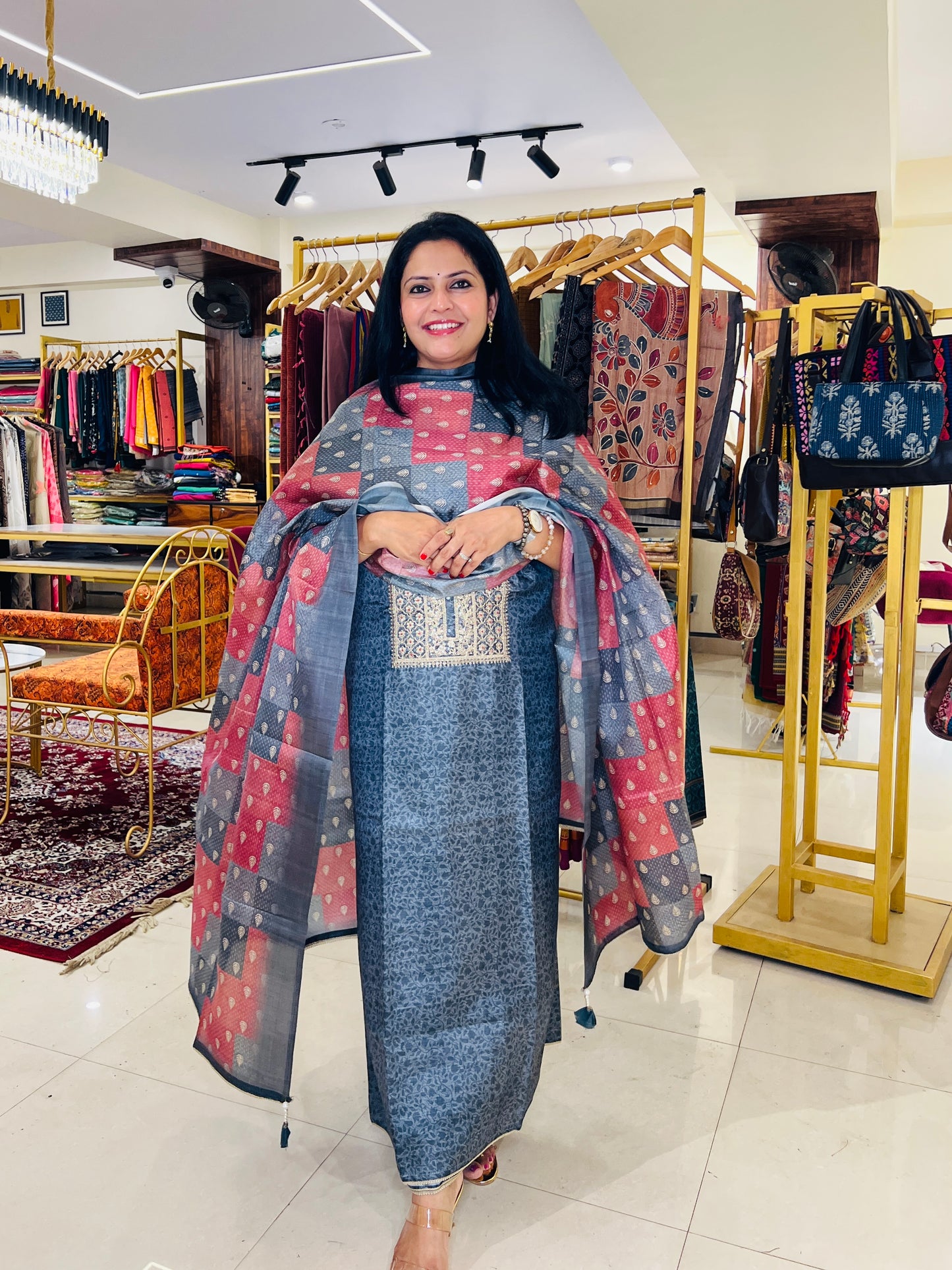 SEMI GICCHA (PH2164)