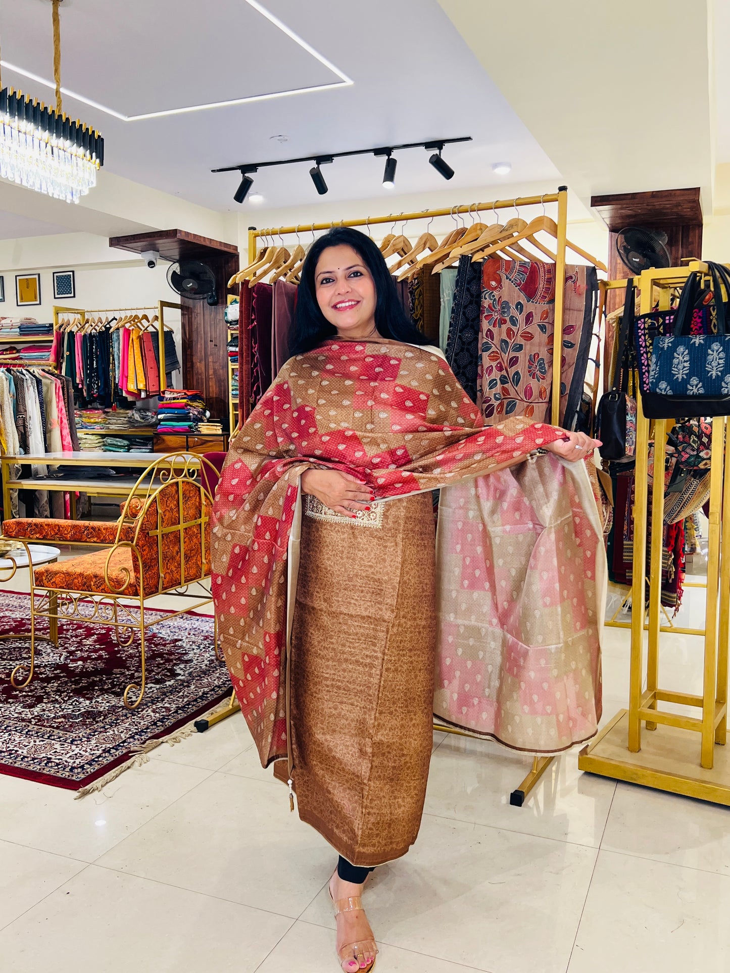 SEMI GICCHA (PH2165)