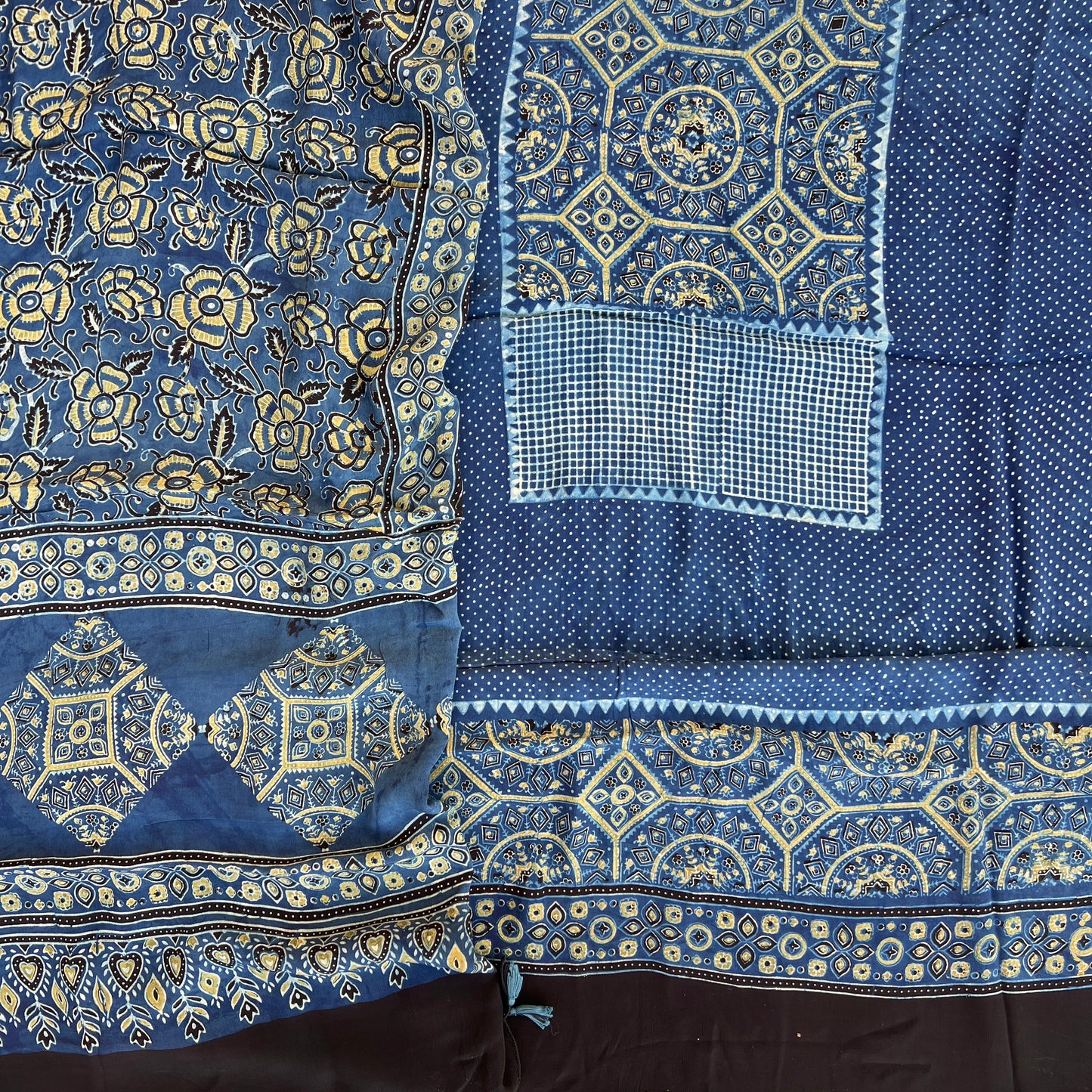 AJRAKH GEORGETTE SUIT (PH2198)