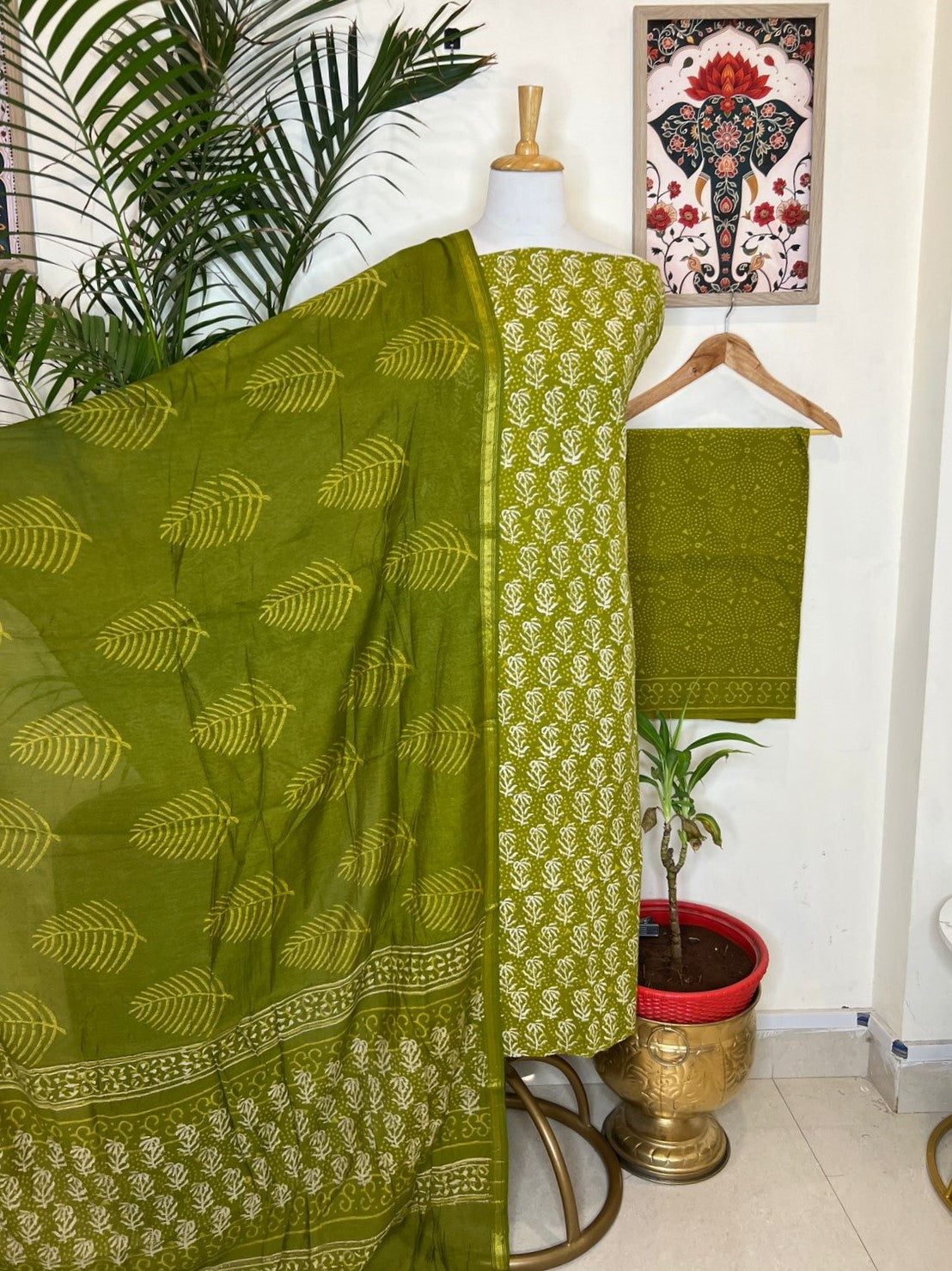 COTTON BLOCK PRINT SUITS