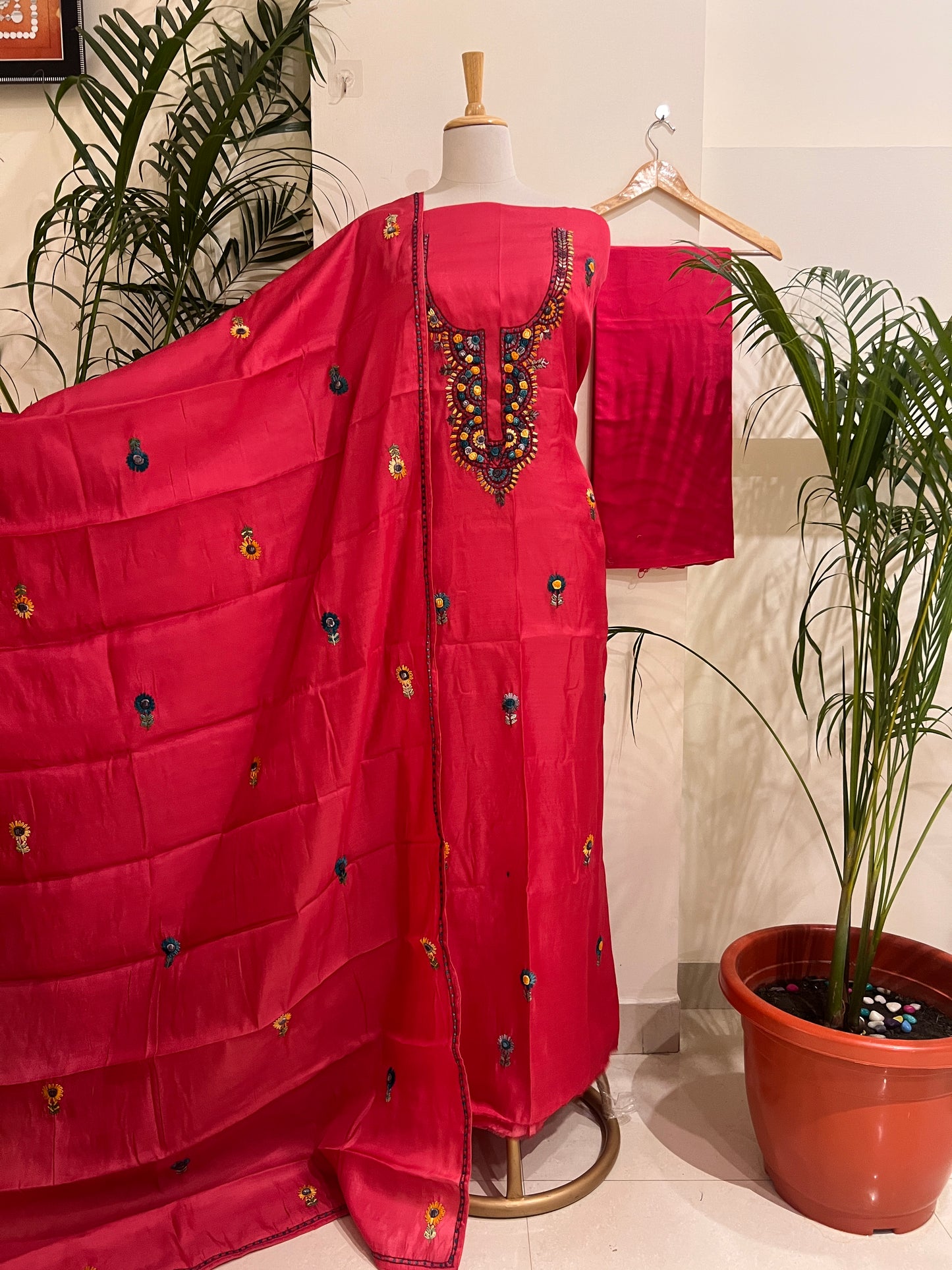 TABI SILK SUIT (PH3435)