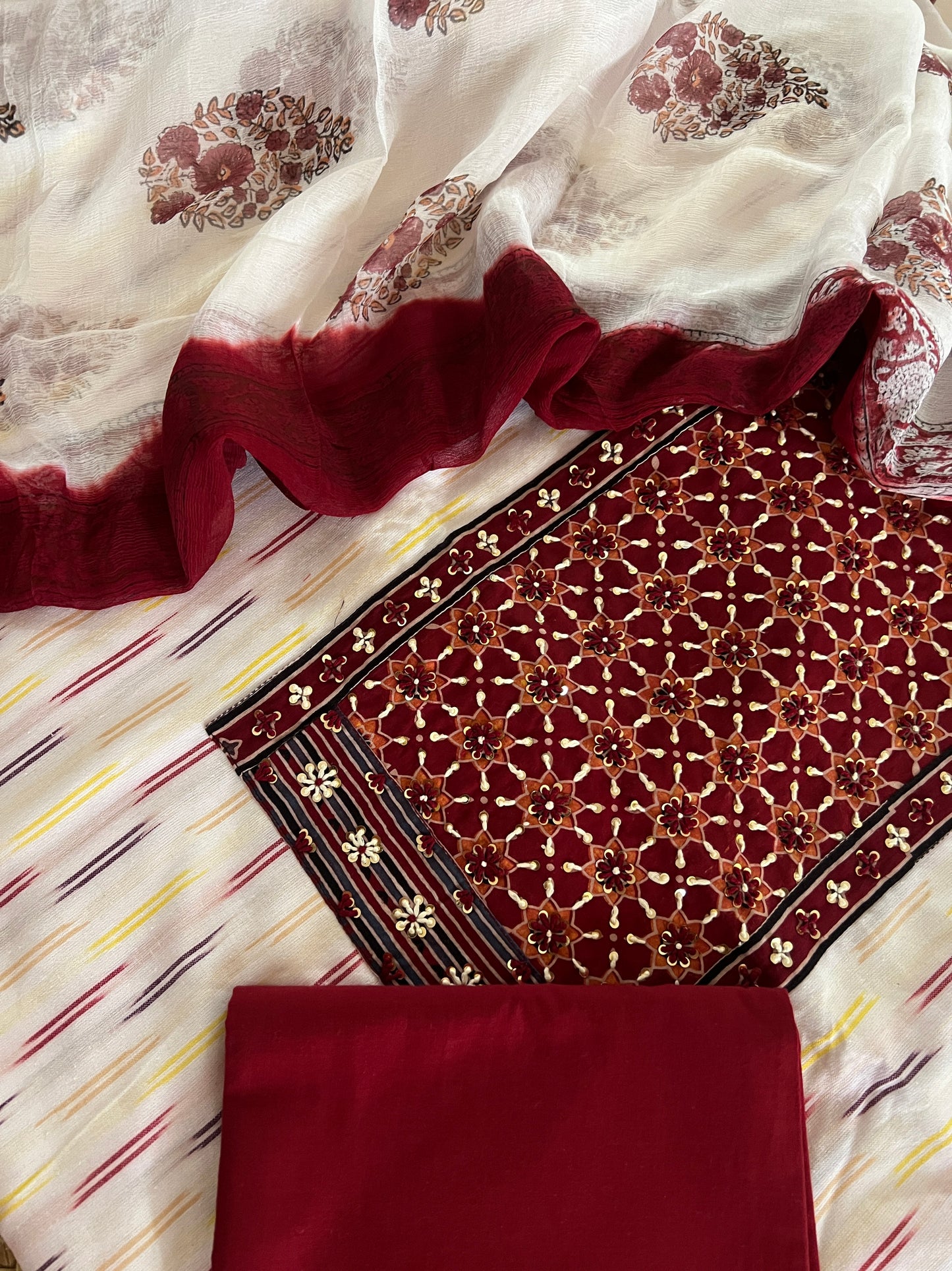 HANDLOOM SUIT (PH3489)