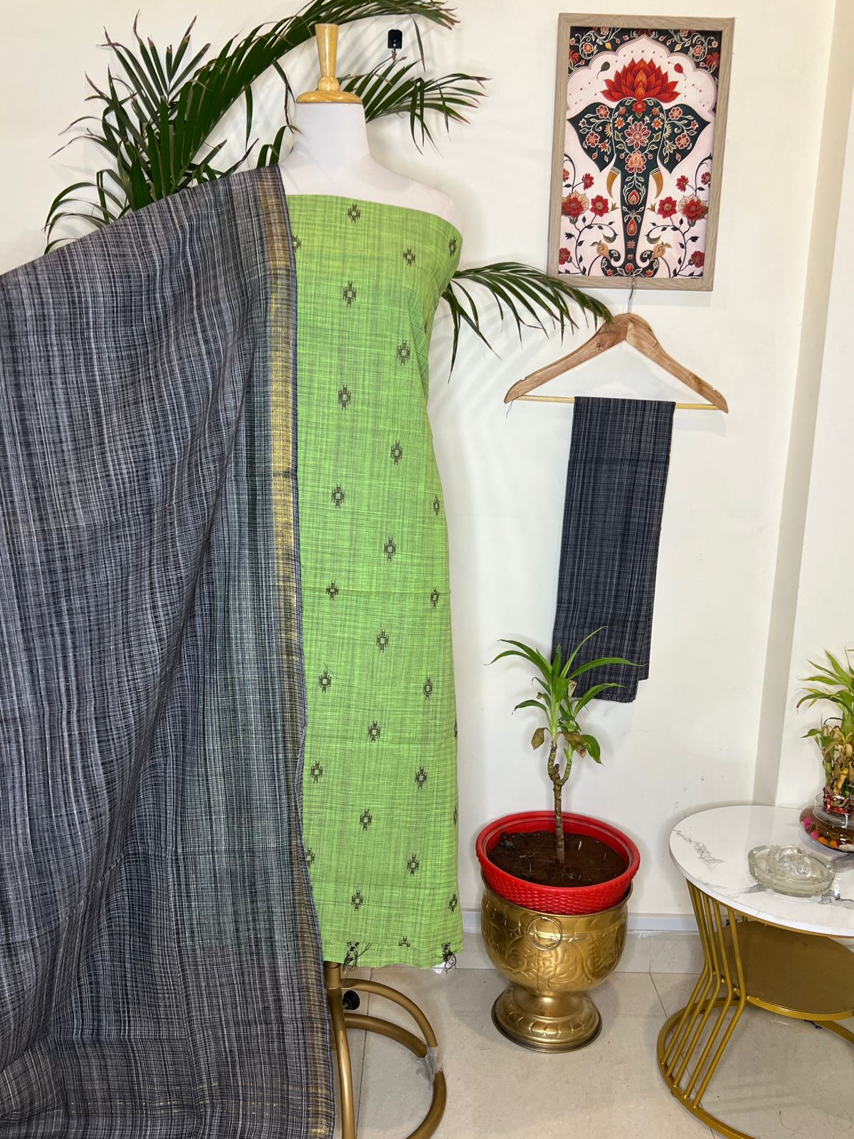 SOFT HANDLOOM THREE PIECE SET