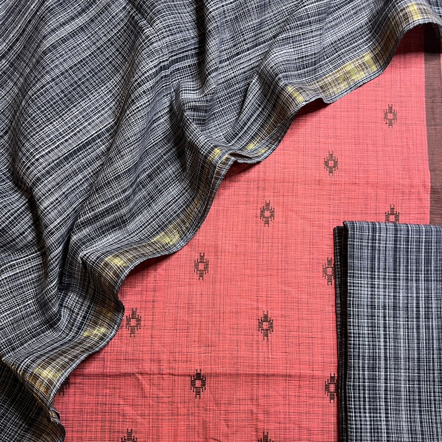 SOFT HANDLOOM THREE PIECE SET