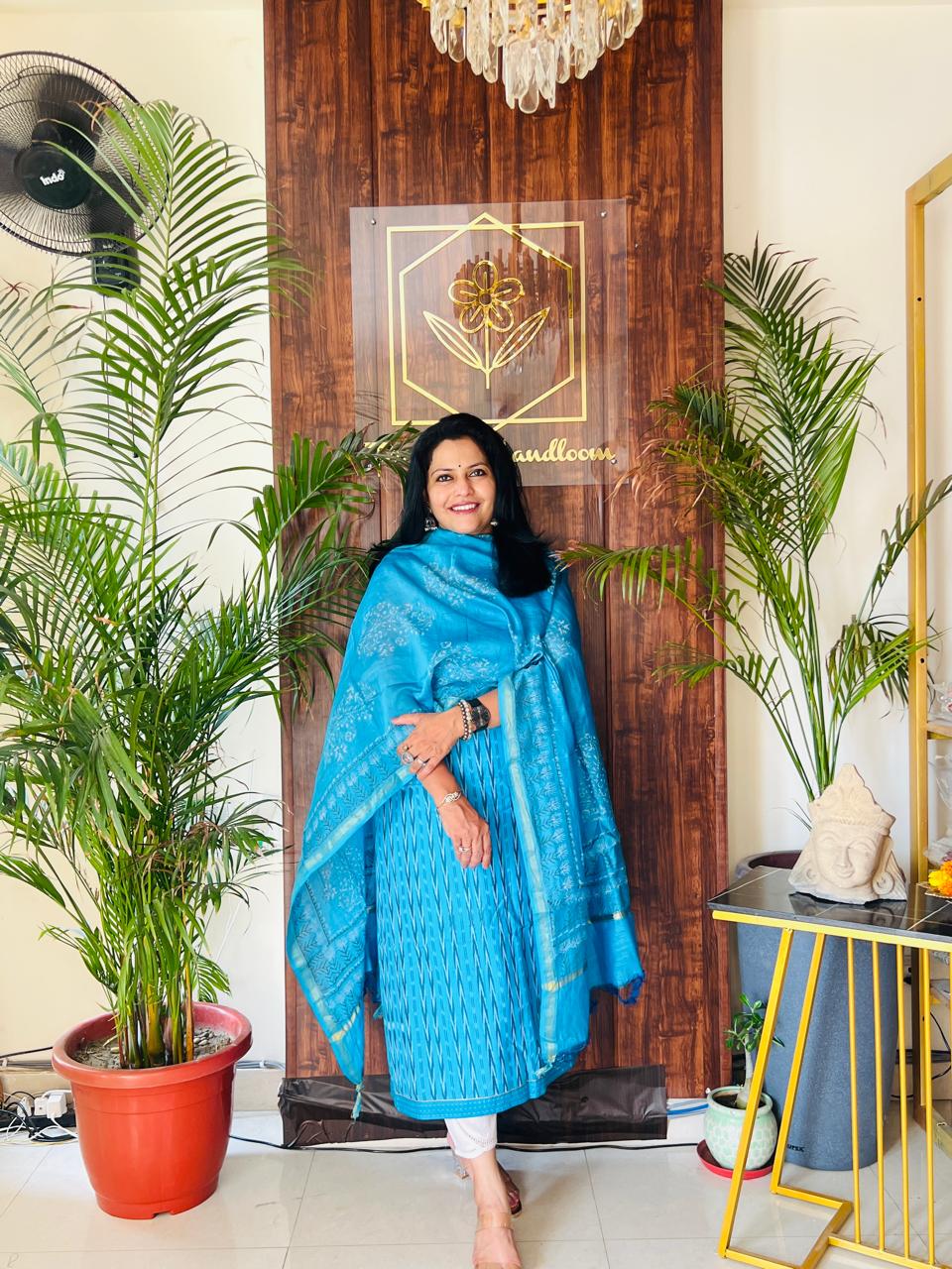 NUAPATNA HANDLOOM IKAT SUIT