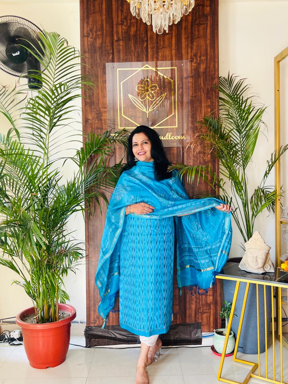NUAPATNA HANDLOOM IKAT SUIT