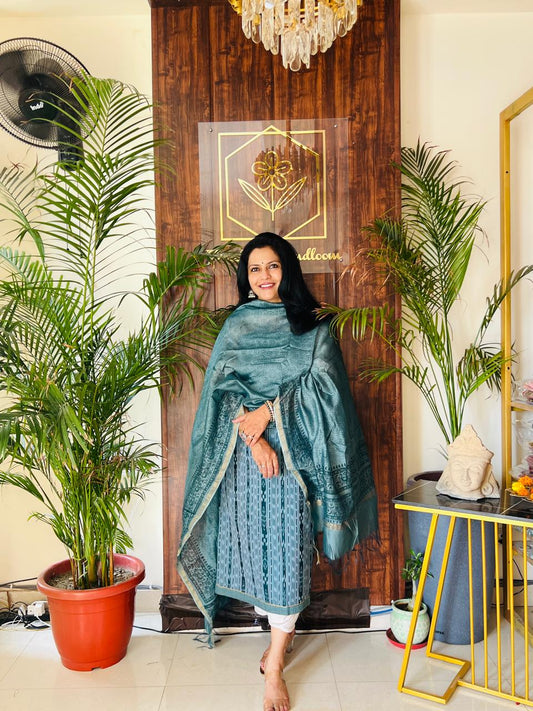 NUAPATNA HANDLOOM IKAT SUIT