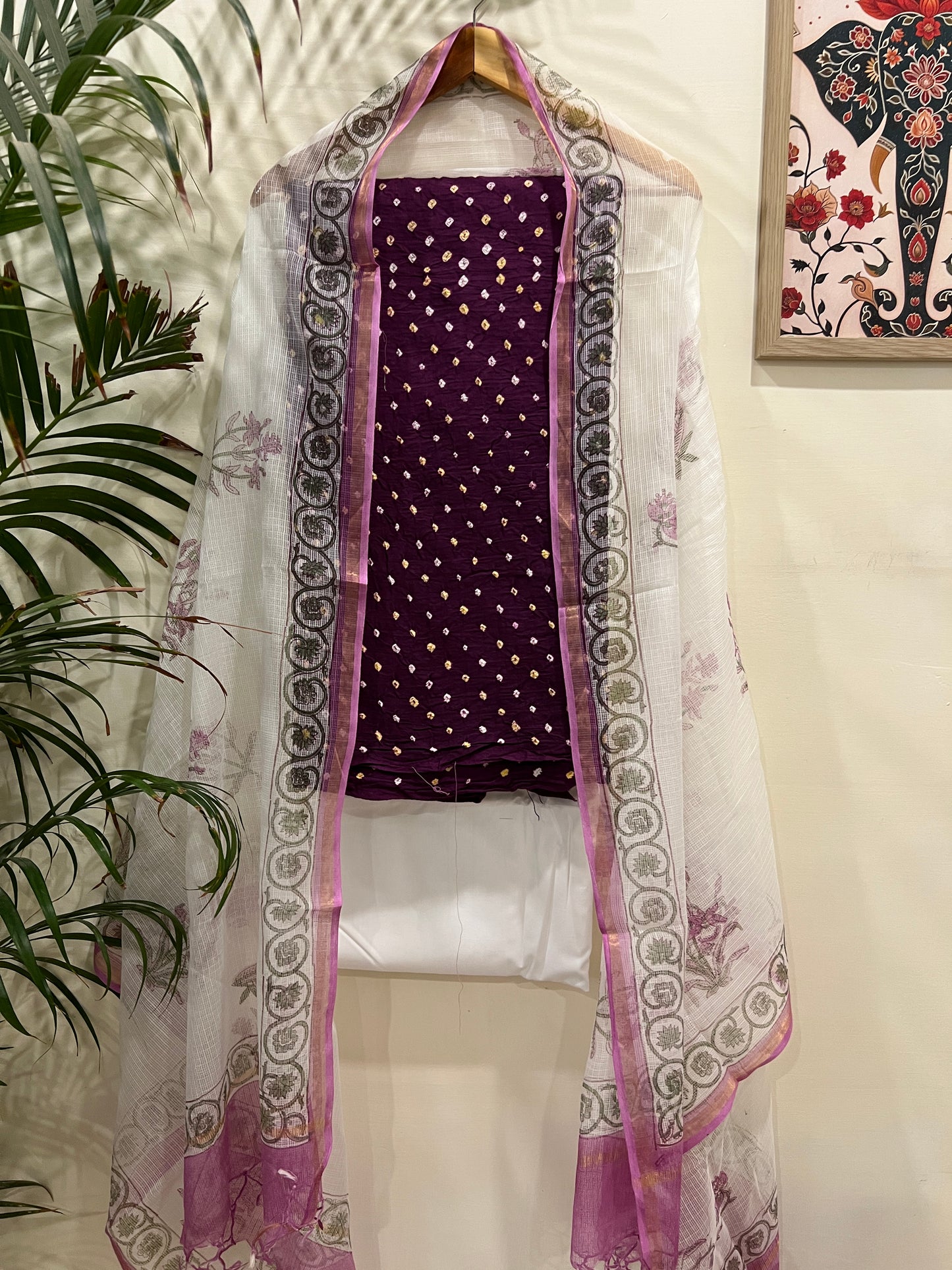BANDHANI SUIT