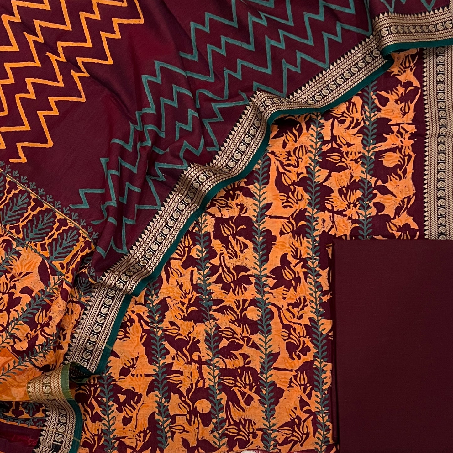 HANDLOOM SUIT (PH4645)