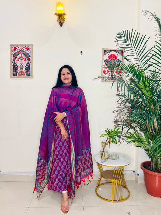 HANDLOOM SUIT (PH4650)