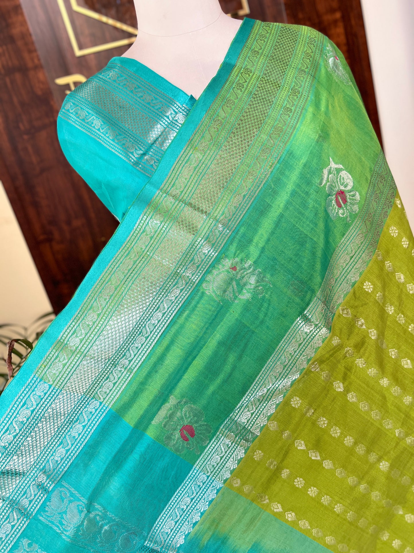 PURE GADWAL SILK HANDLOOM SAREE