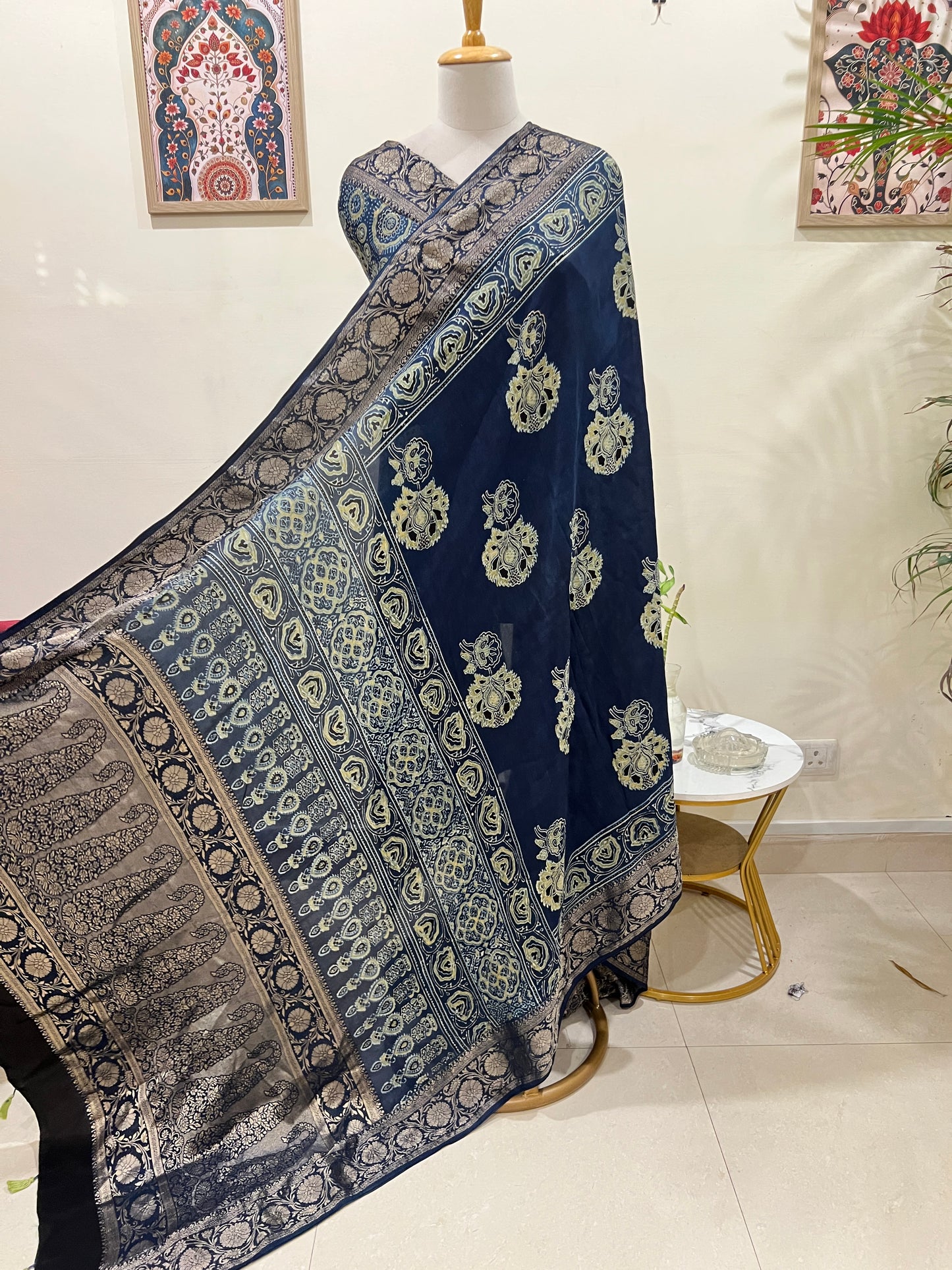AJRAKH DOLA SILK SAREE (PH4819)