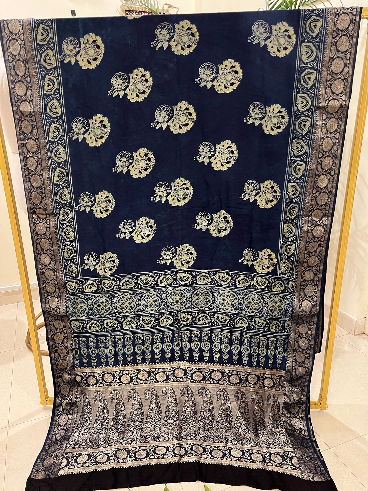 AJRAKH DOLA SILK SAREE (PH4819)