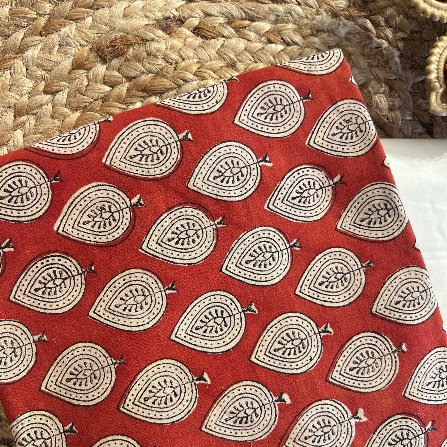 "Feel the Breeze in Pure Cotton Block Print – Unstitched Perfection 💫"