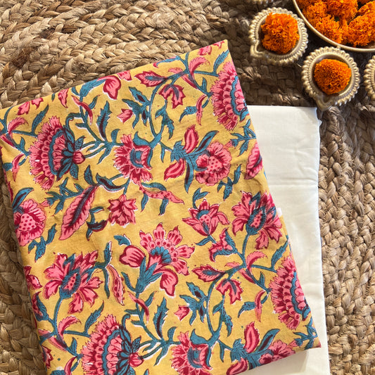 "Feel the Breeze in Pure Cotton Block Print – Unstitched Perfection 💫"