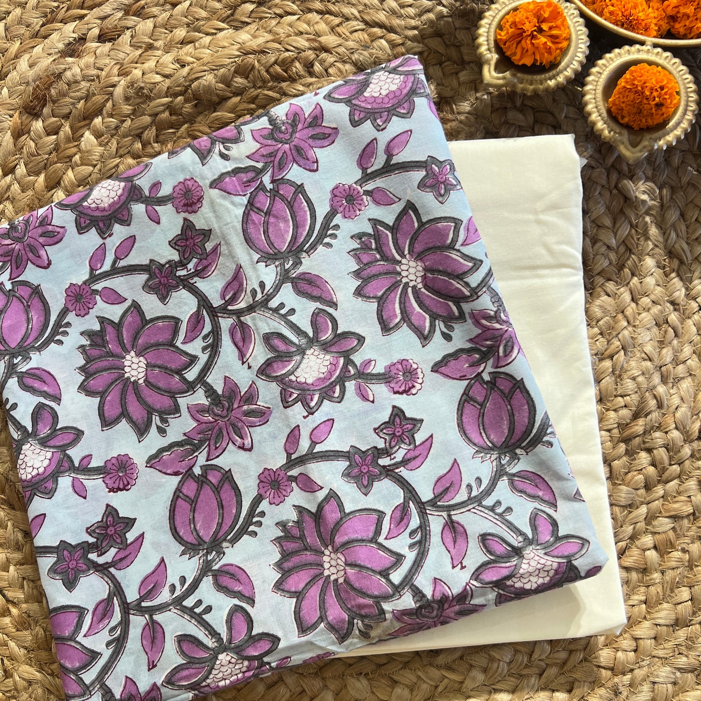 "Feel the Breeze in Pure Cotton Block Print – Unstitched Perfection 💫"