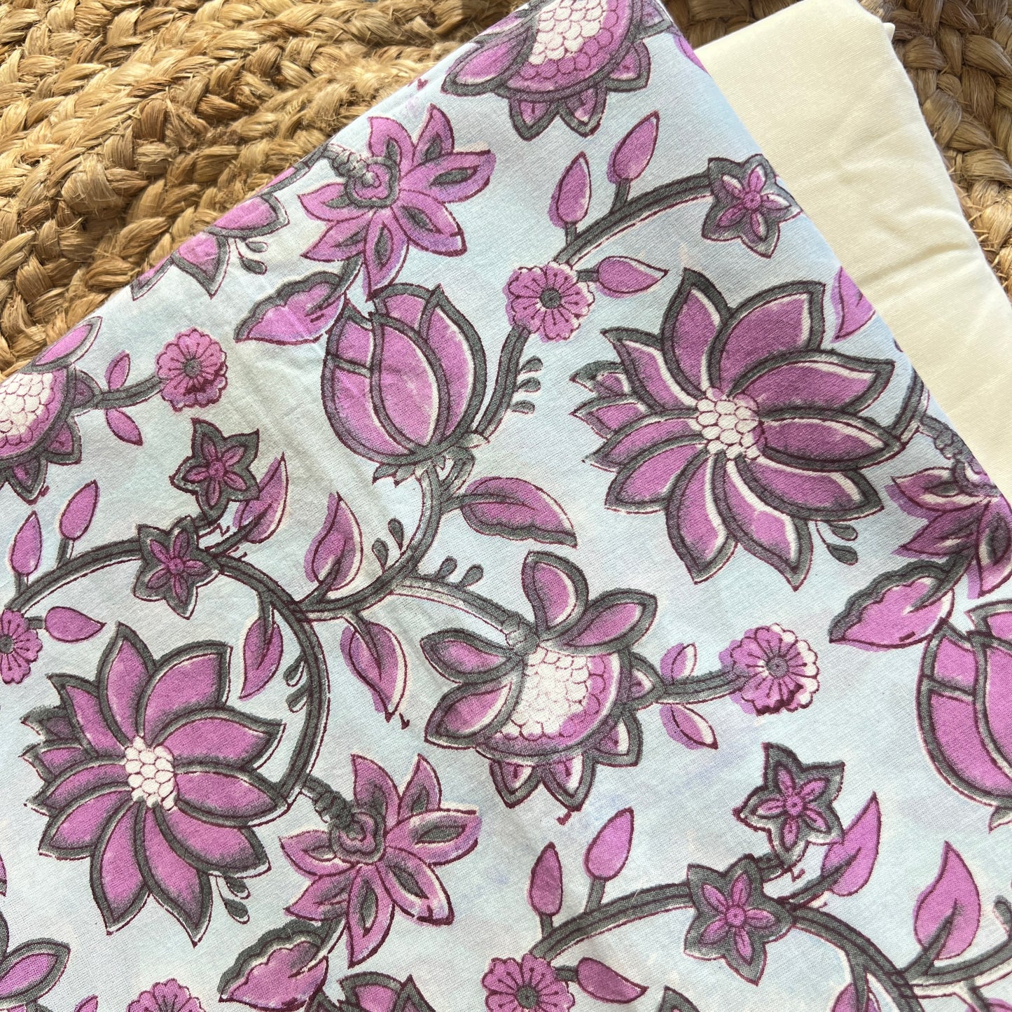 "Feel the Breeze in Pure Cotton Block Print – Unstitched Perfection 💫"