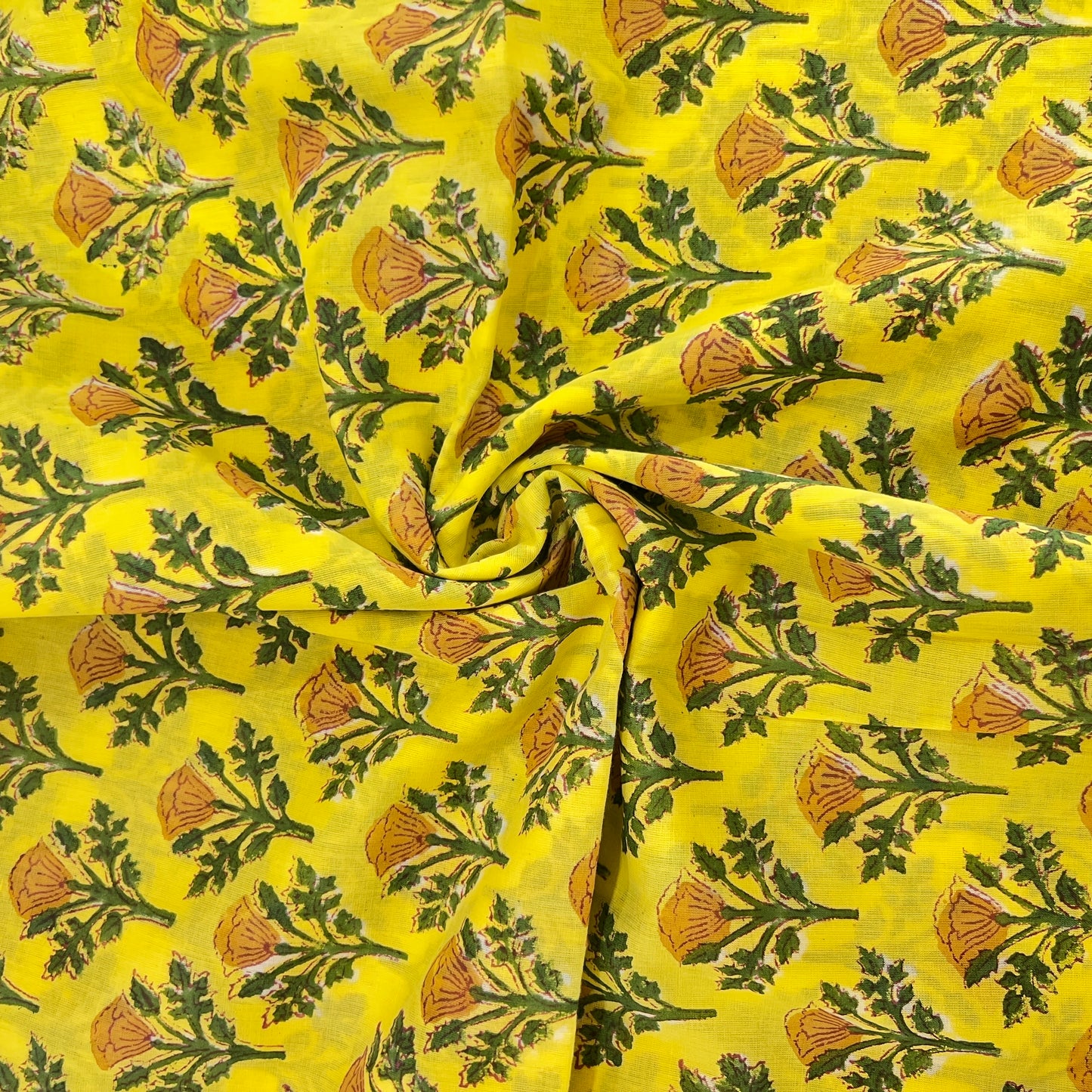 "Feel the Breeze in Pure Cotton Block Print – Unstitched Perfection 💫"