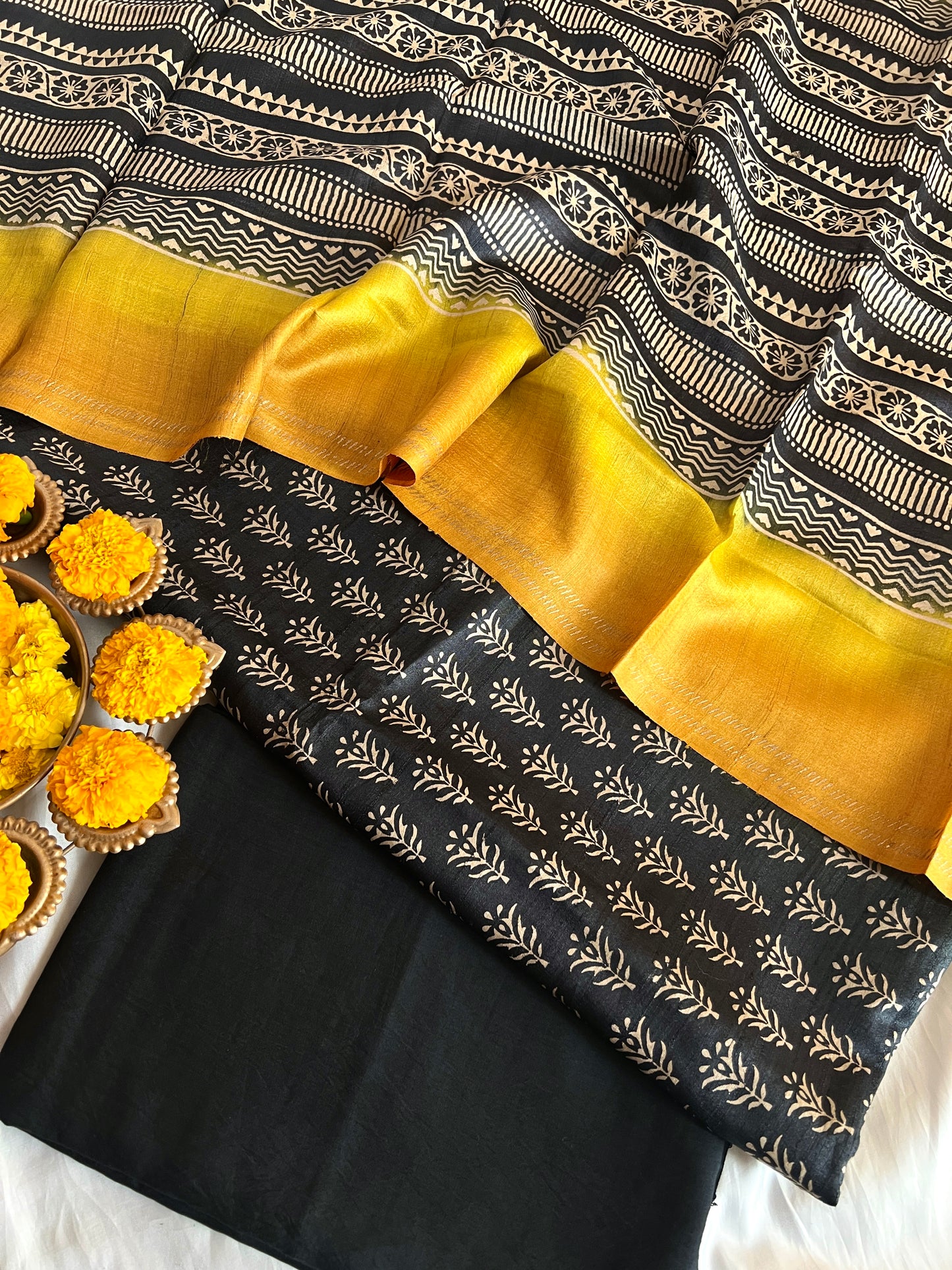 TUSSAR SILK SUIT