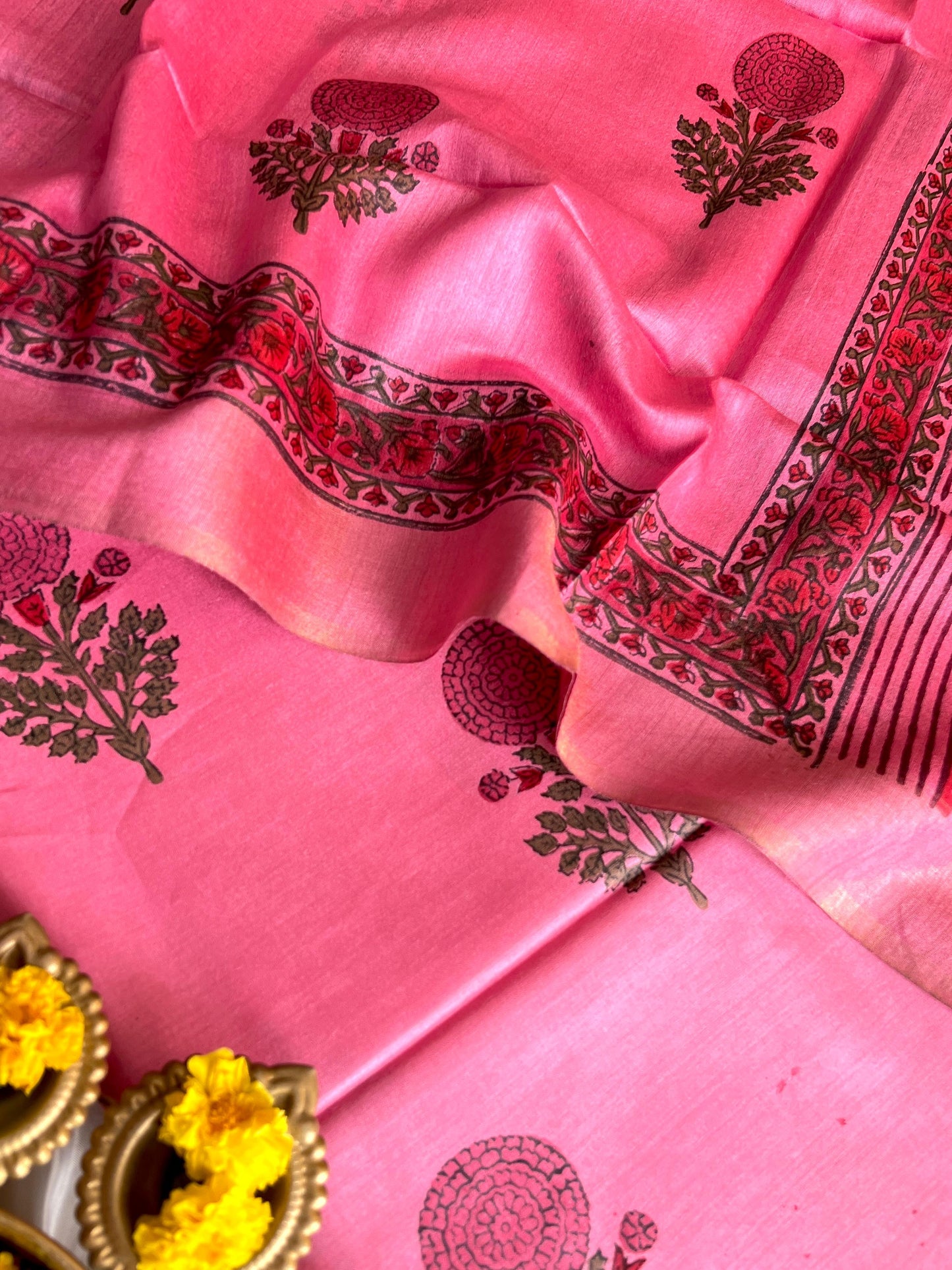 MUNGA SILK SUIT